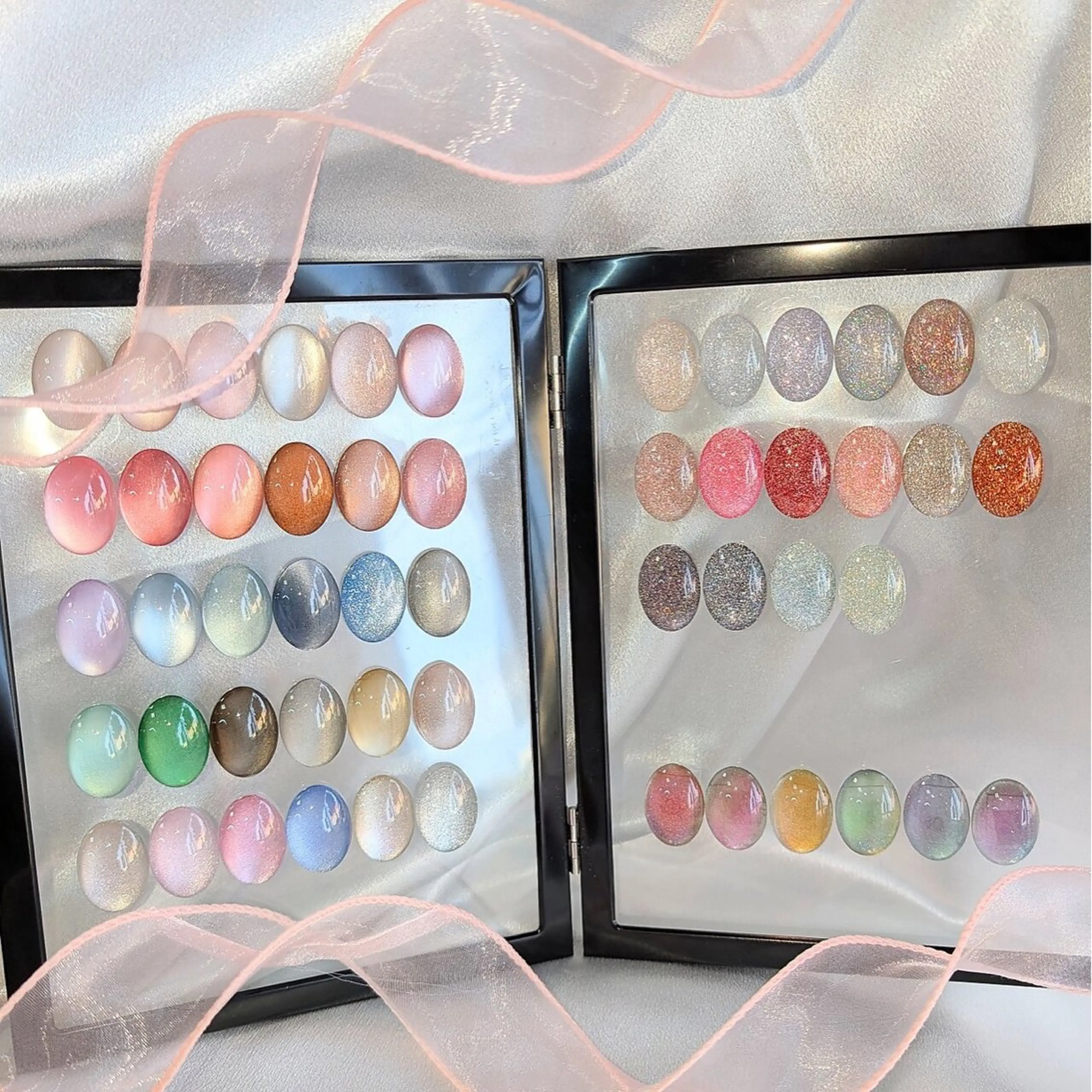 【オフ込み】マグネットネイルorフラッシュネイルの写真