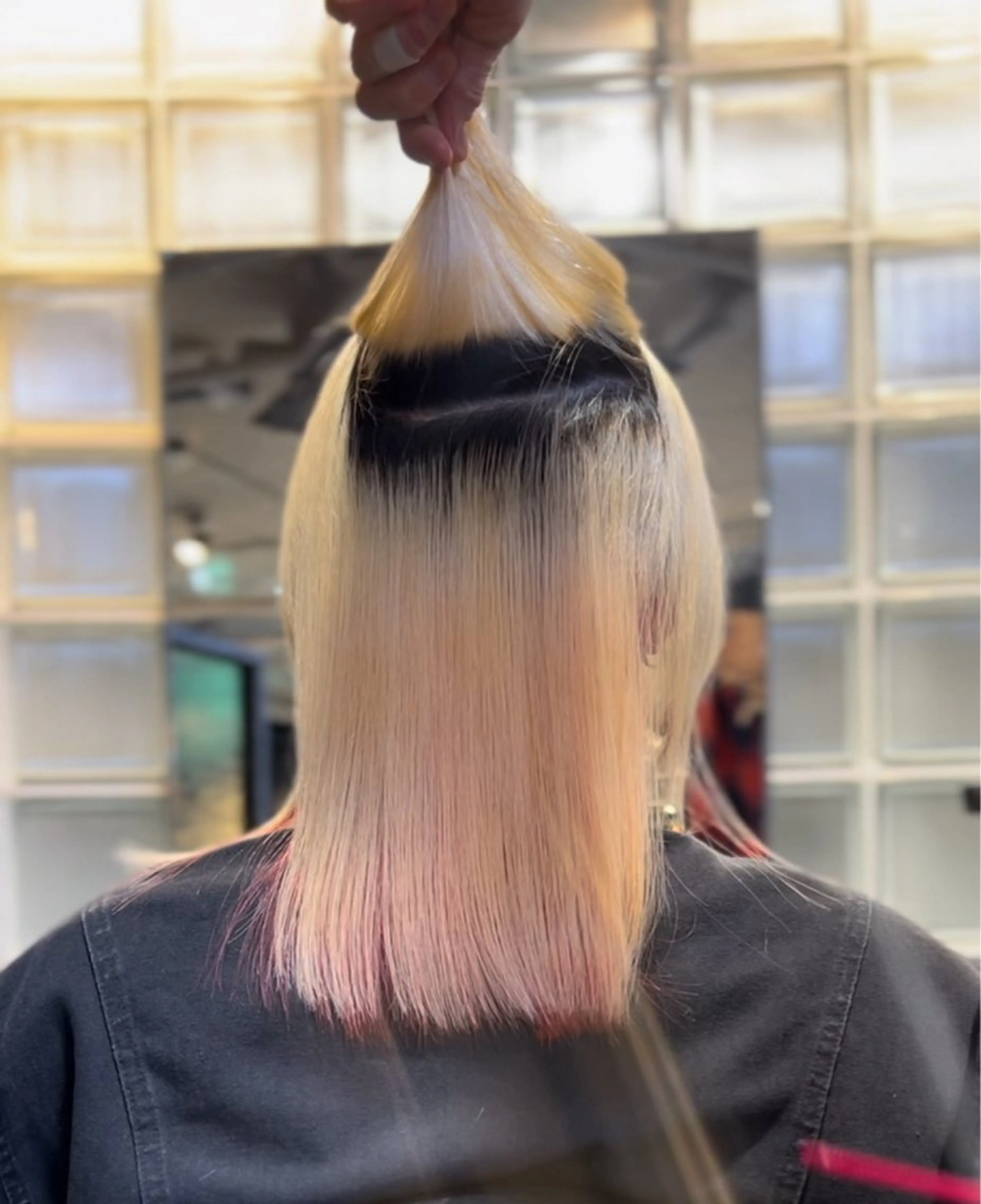 メンズ メンズブリーチ 池袋メンズ縮毛矯正 ｜玉城柊平のヘアスタイル