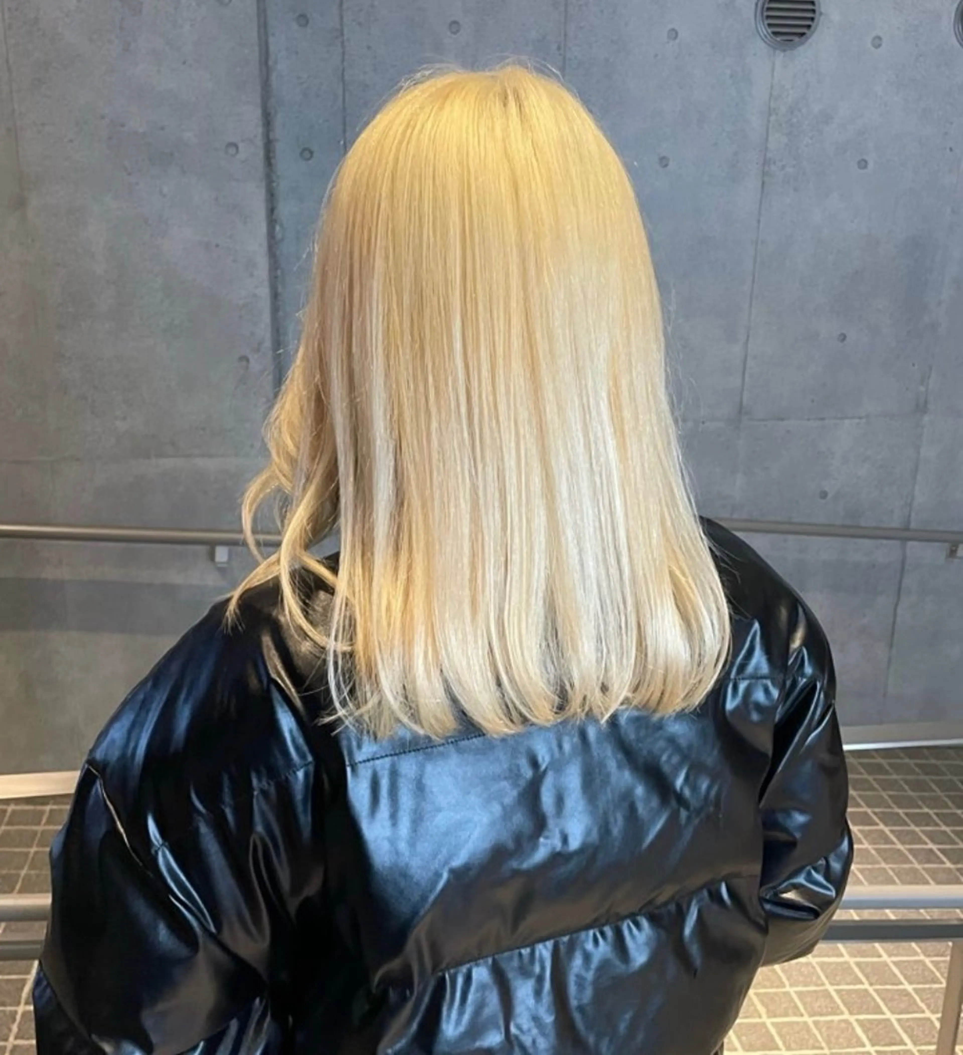 ミディアム カラー 🌈メンズパーマ🌈 メンズカットアリサのヘアスタイル