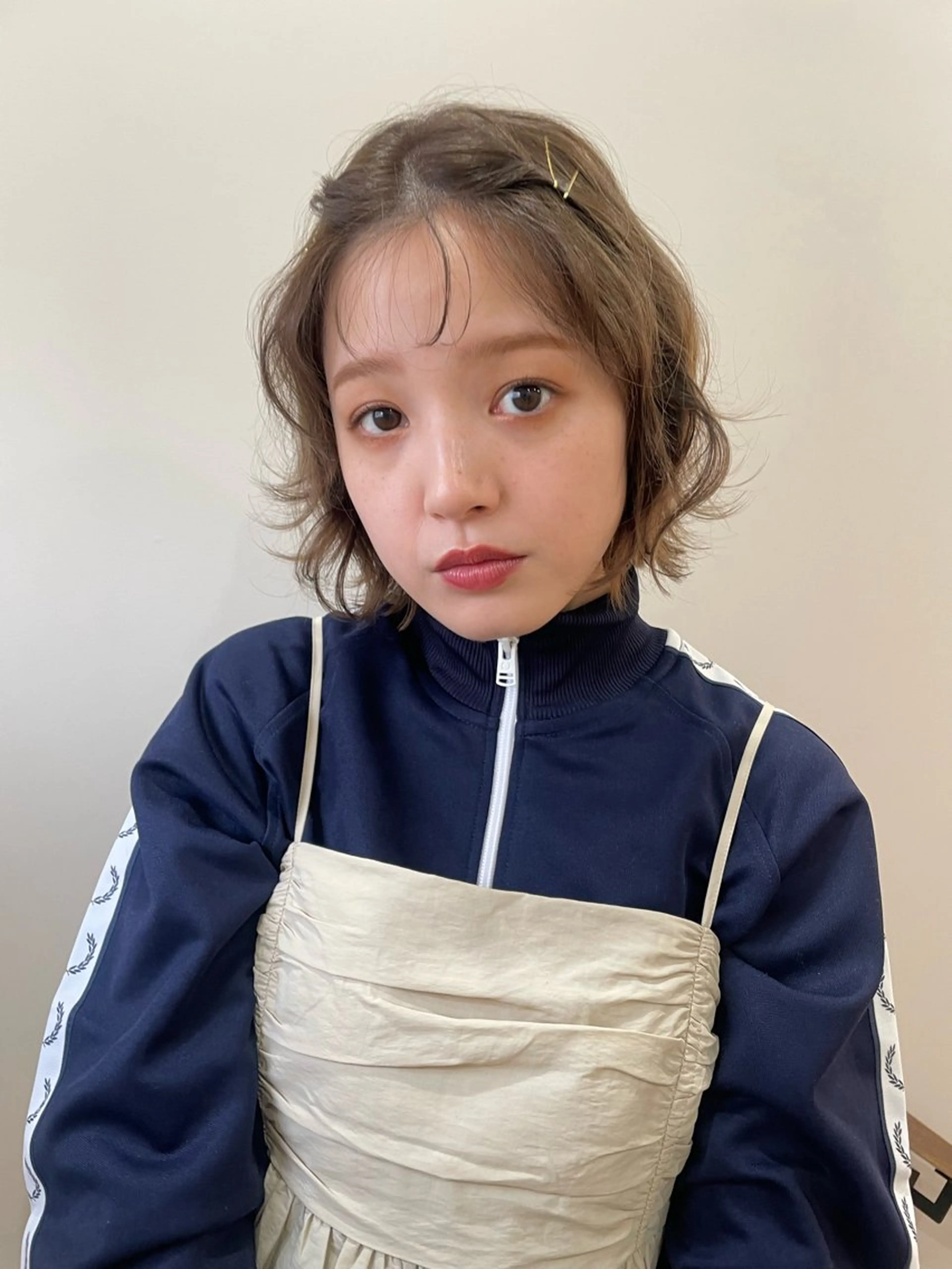 ショート カラー 十川 明優花のヘアスタイル