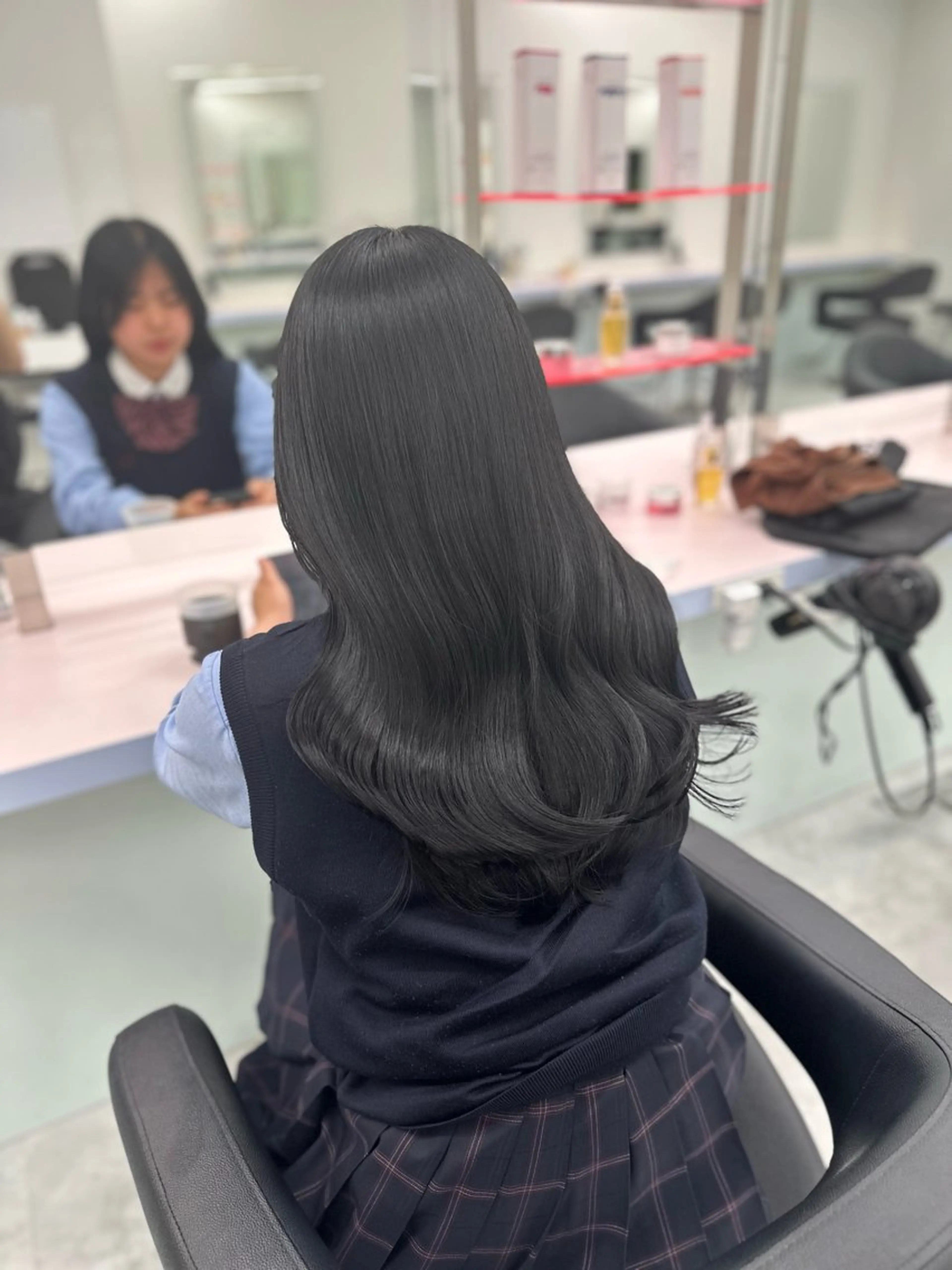 ロング カラー カット トリートメント 🫧ハイトーン🫧 ベージュ🫧徹哉のヘアスタイル