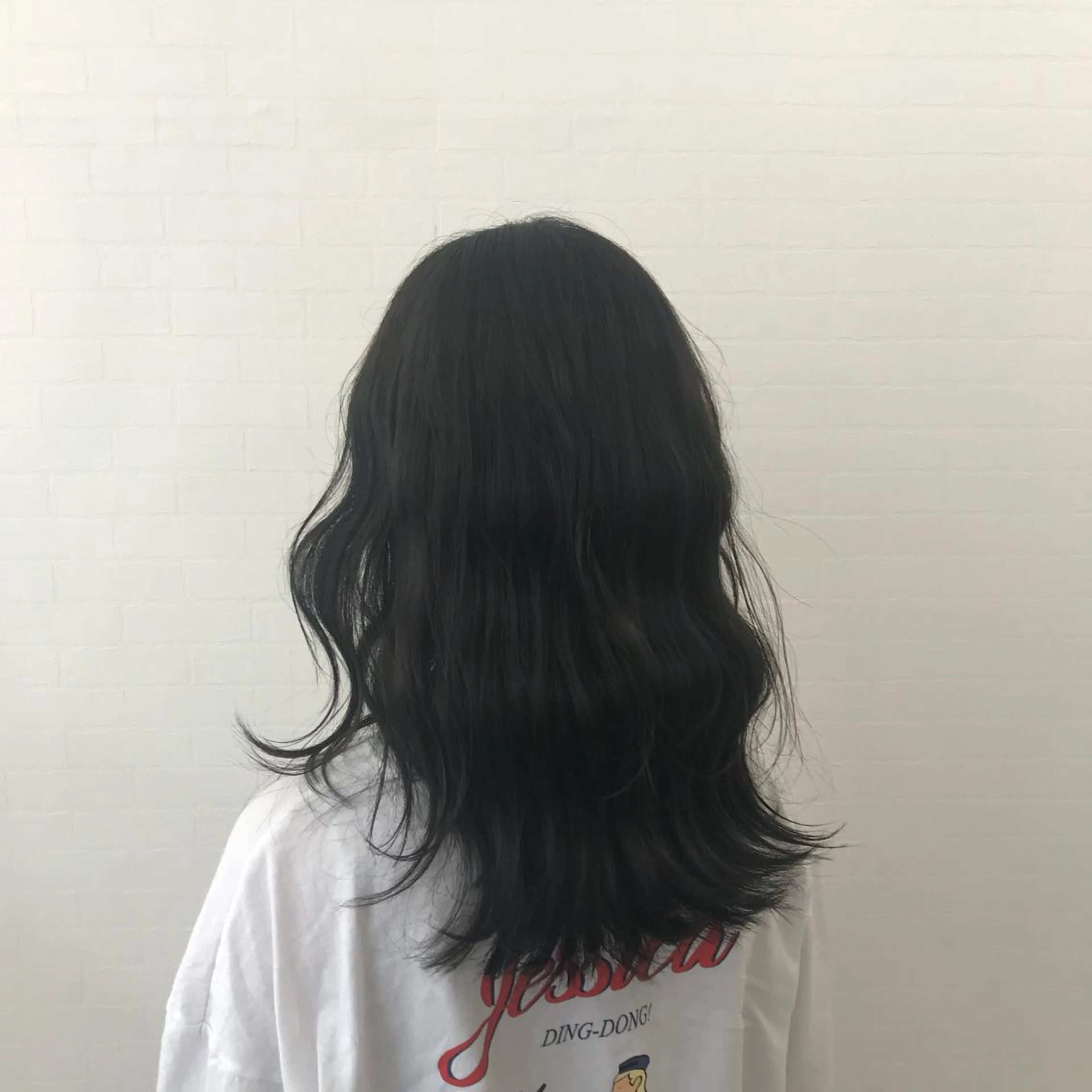 ロング カラー オリーブ/アッシュ やわらか透明感カラーのヘアスタイル