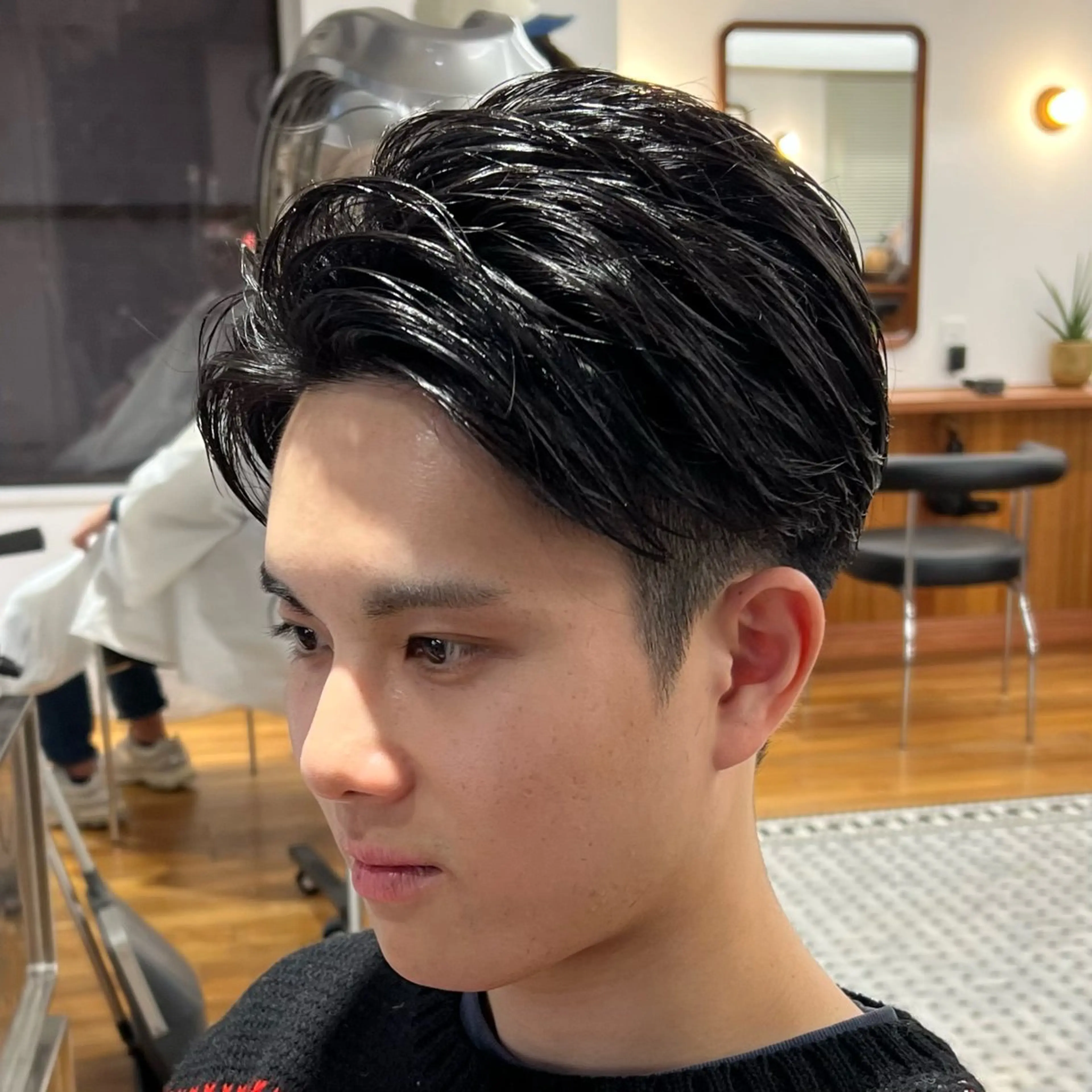 ショート メンズ ビジネス ツーブロック カット メンズカット✂️ スキンフェード伊藤陸のヘアスタイル