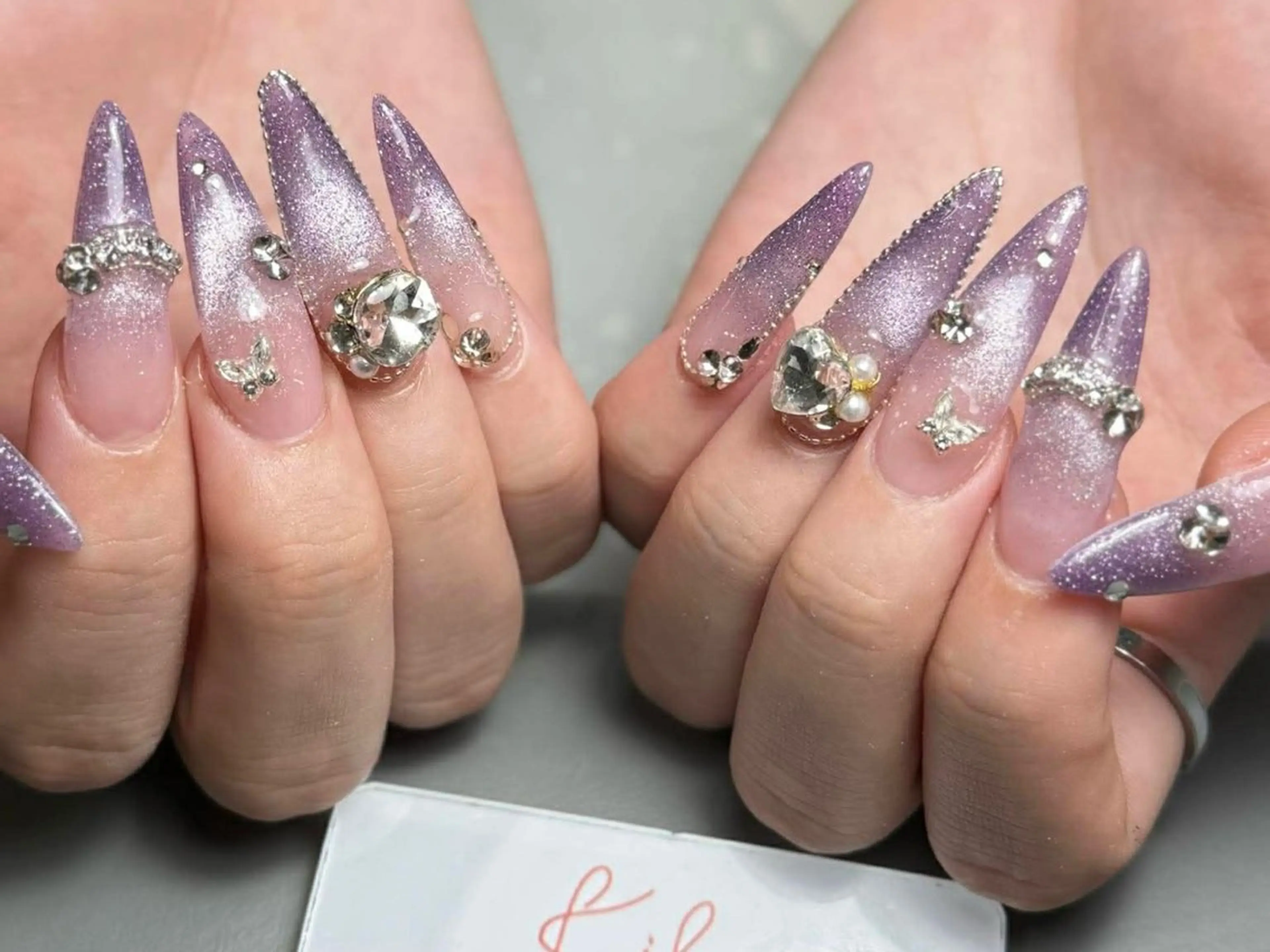 ネイル アートネイル フレンチネイル ジェルネイル グラデーション 韓国ネイル ハンドネイル 💕鈴木ユリ パラジェル/オフ無料のネイルデザイン