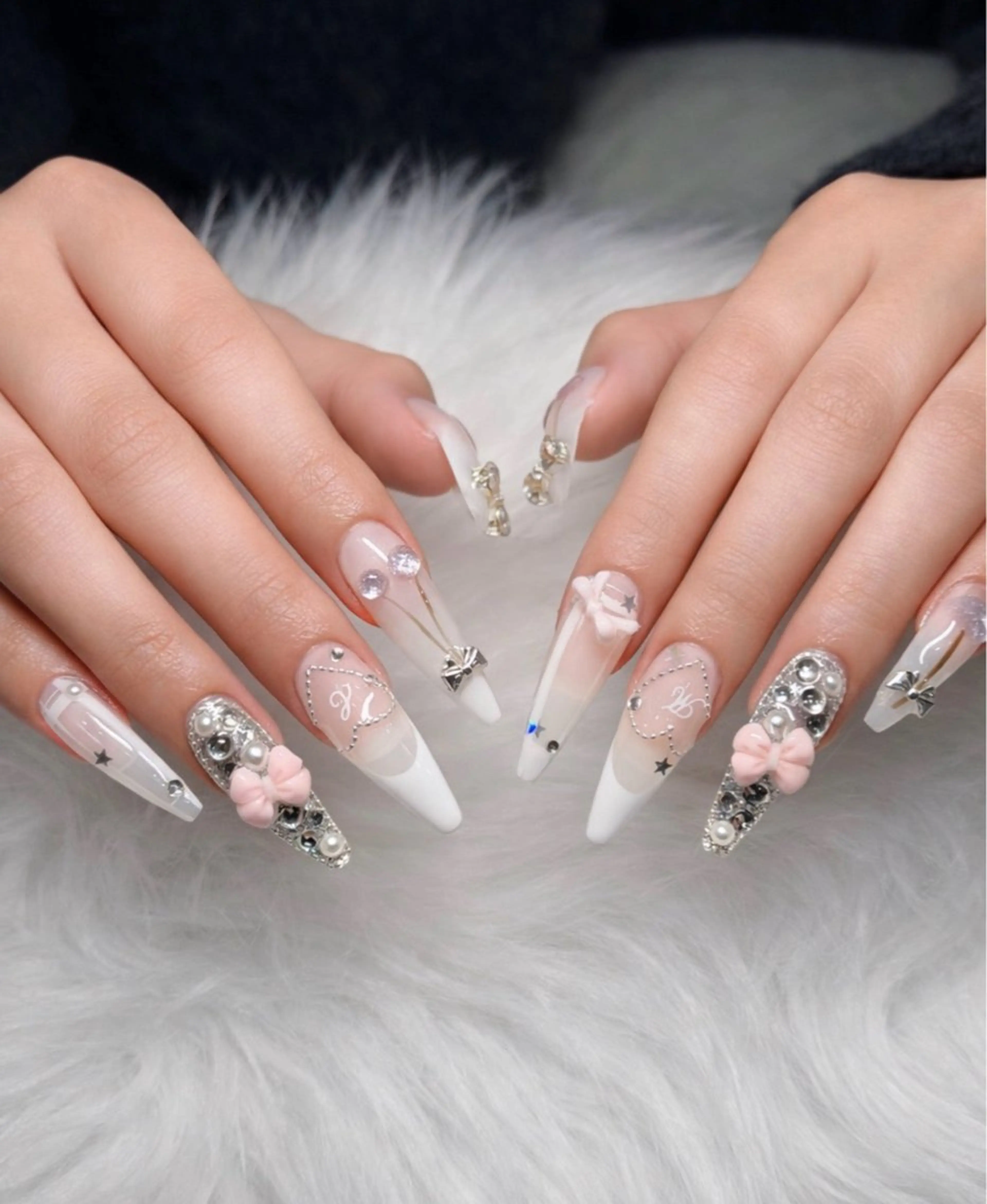 ネイル 長さ出し フレンチネイル 韓国ネイル レース マグネットネイル ハンドネイル 波 なみのネイルデザイン