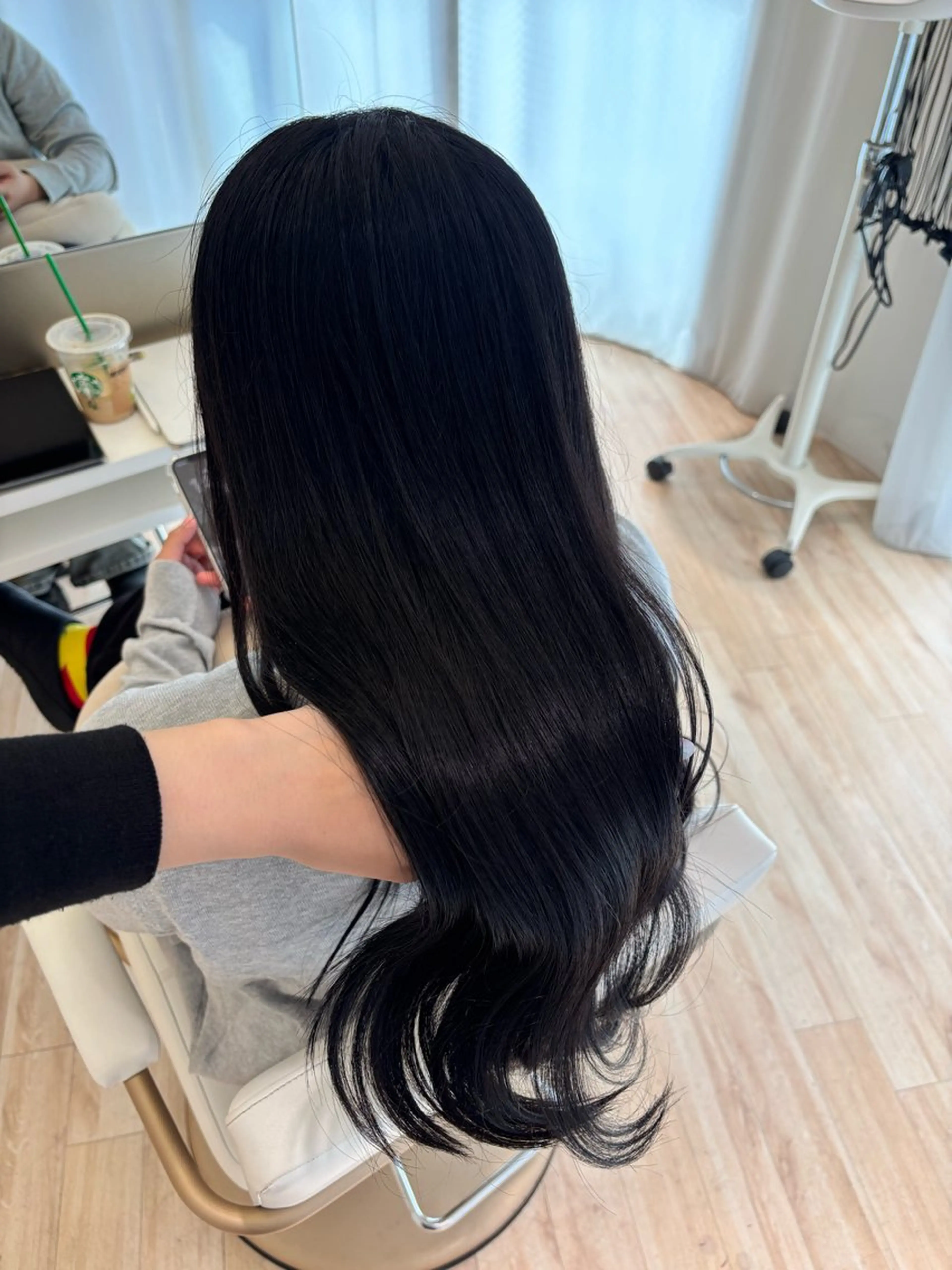 ロング カラー ヘアカラー ParveMix 岡本えりかのヘアスタイル