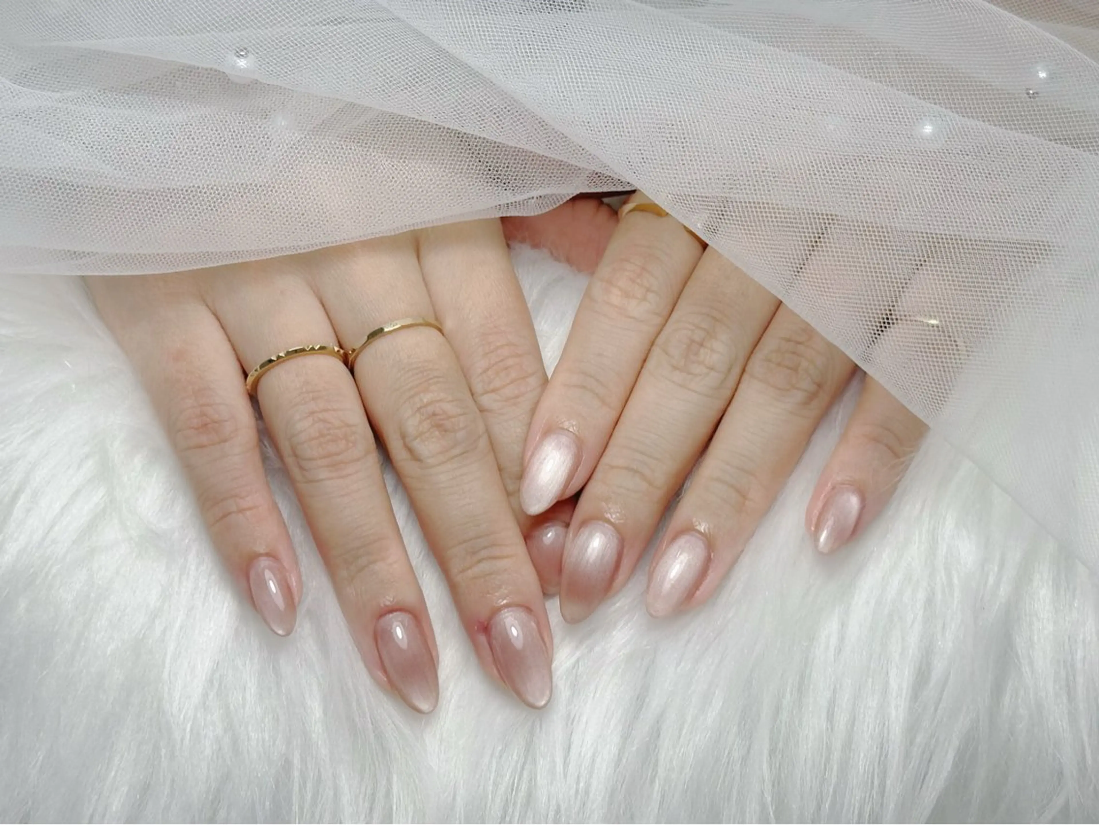 ネイル ハンドネイル 新宿AOI フォルム重視のネイルデザイン