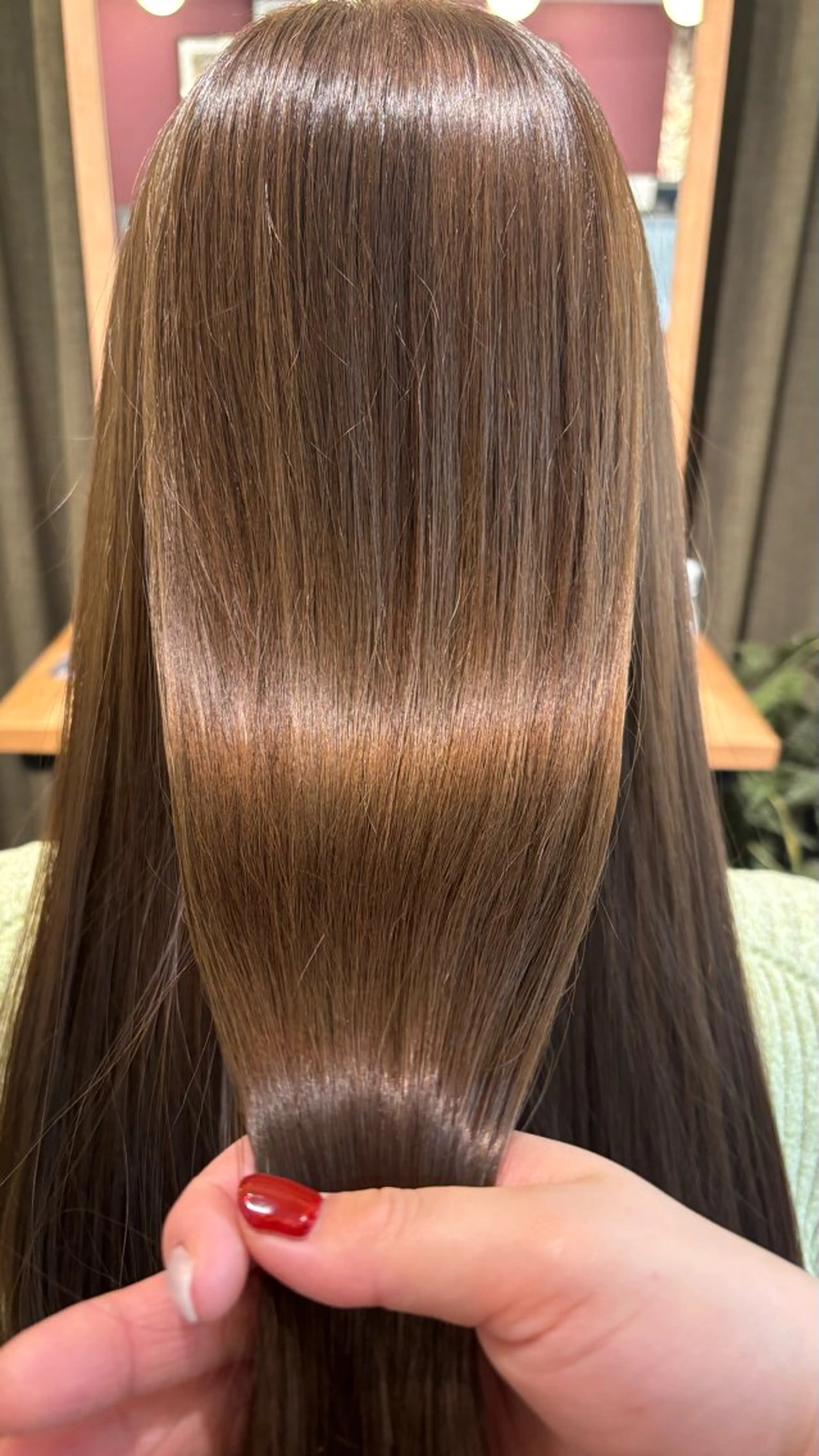 ロング カット ヘアカラー トリートメント 平出 千尋のヘアスタイル