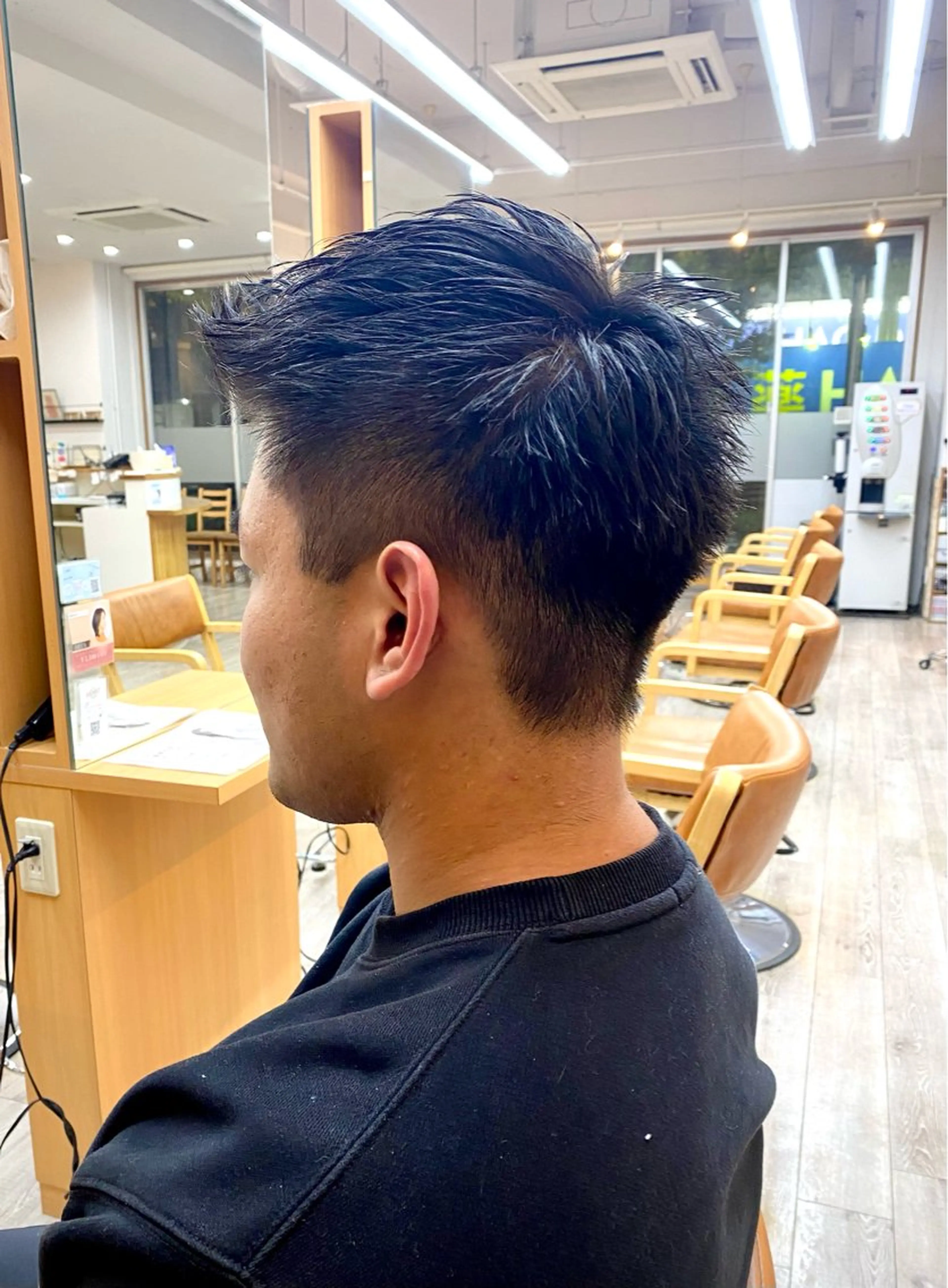 ショート メンズ モヒカン 外国人風カラー オスメニア 真也のヘアスタイル