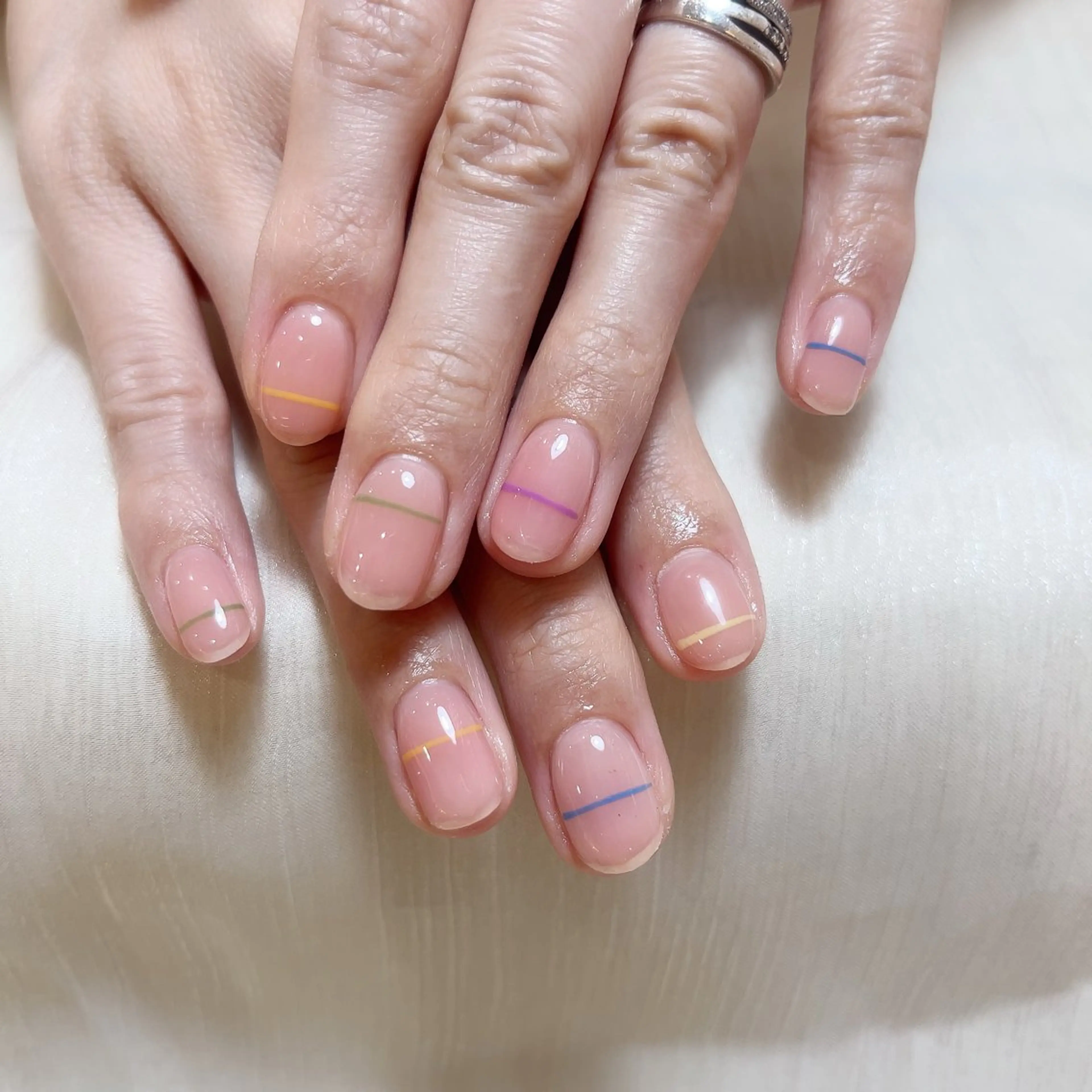 ネイル ハンドネイル MoonNail ユリ🌸のネイルデザイン