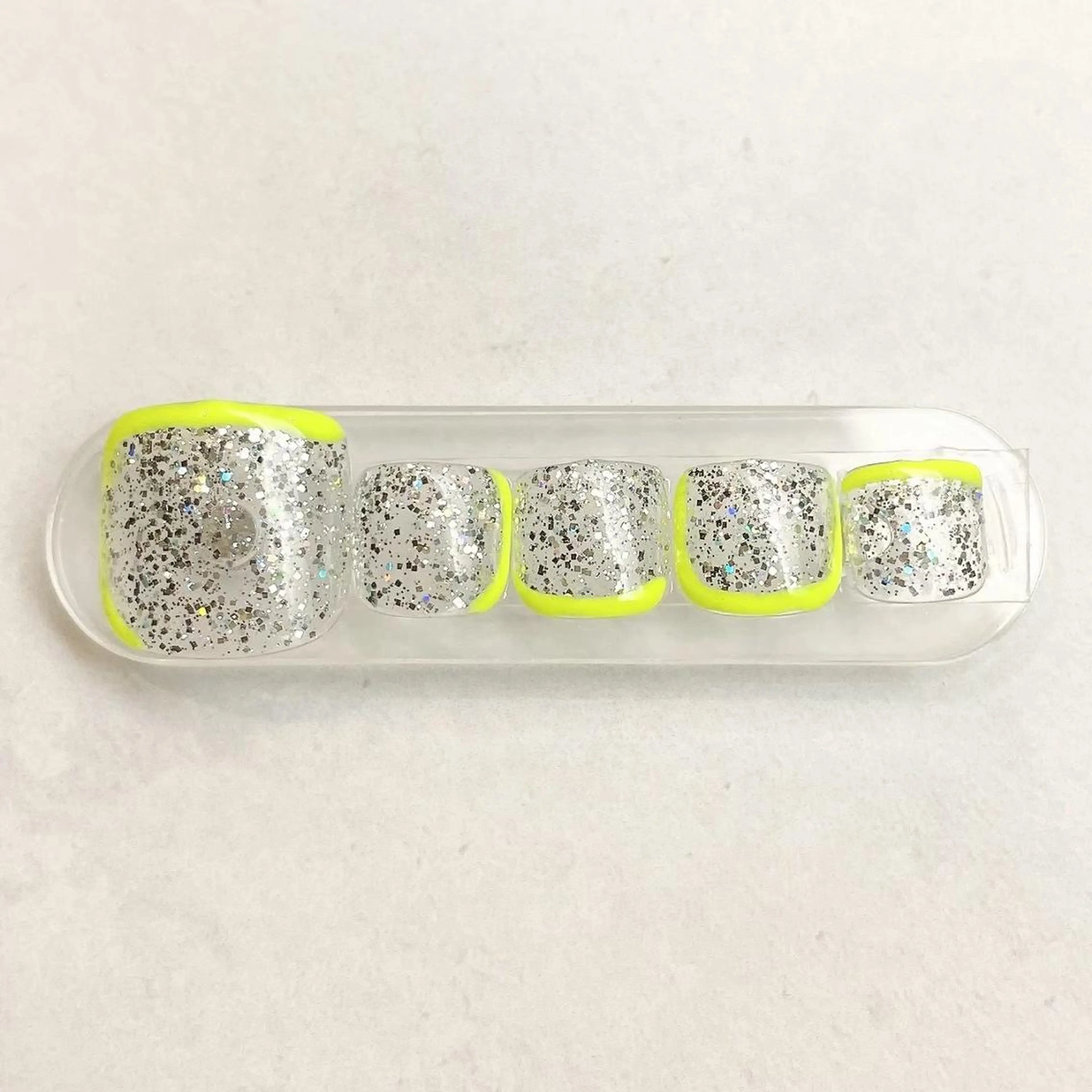 ネイル 丹羽 絵梨花のネイルデザイン