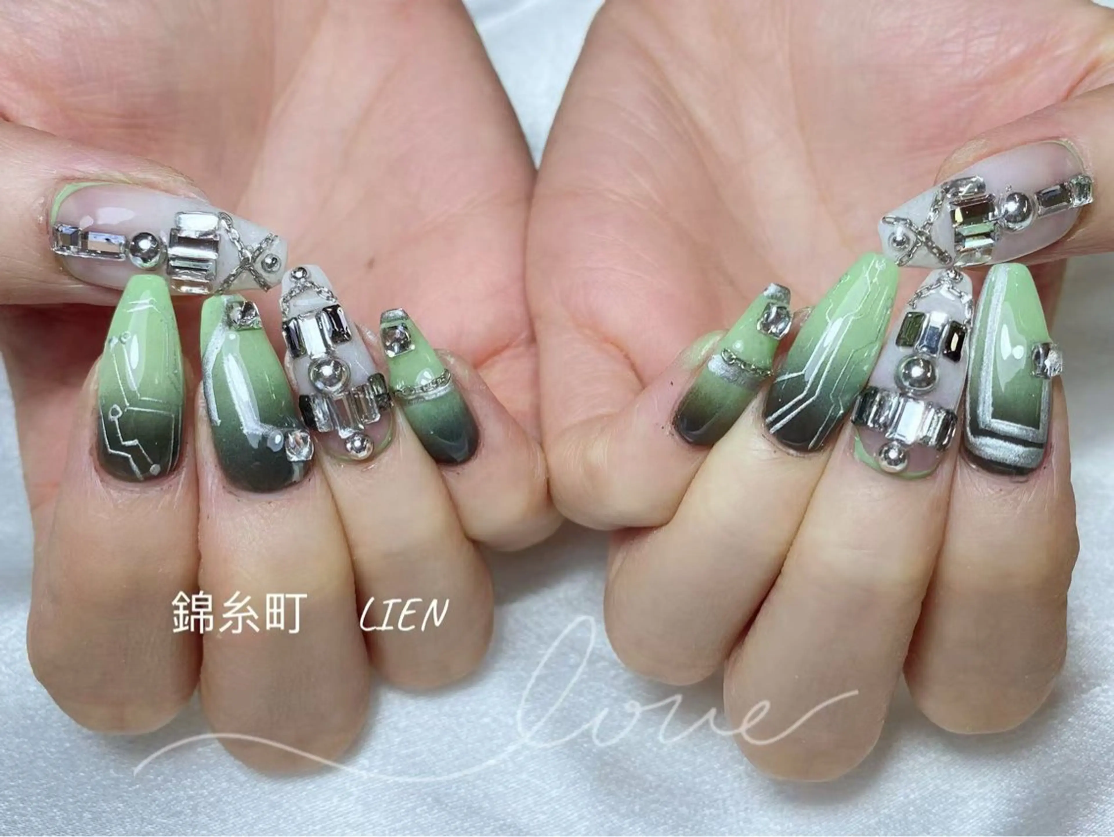 ネイル ハンドネイル Lien _ ミオンのネイルデザイン