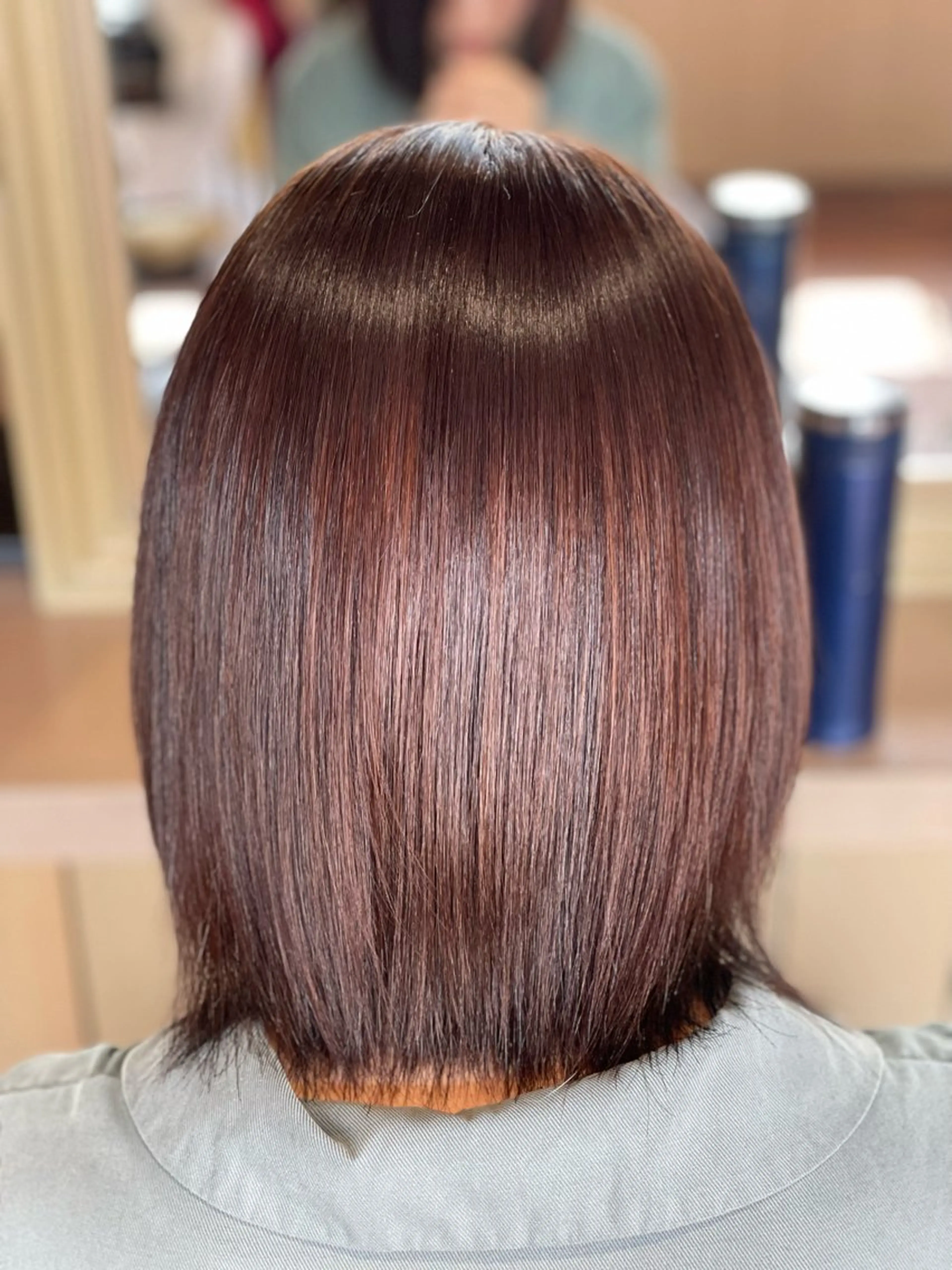 ミディアム 山口 静音のヘアスタイル