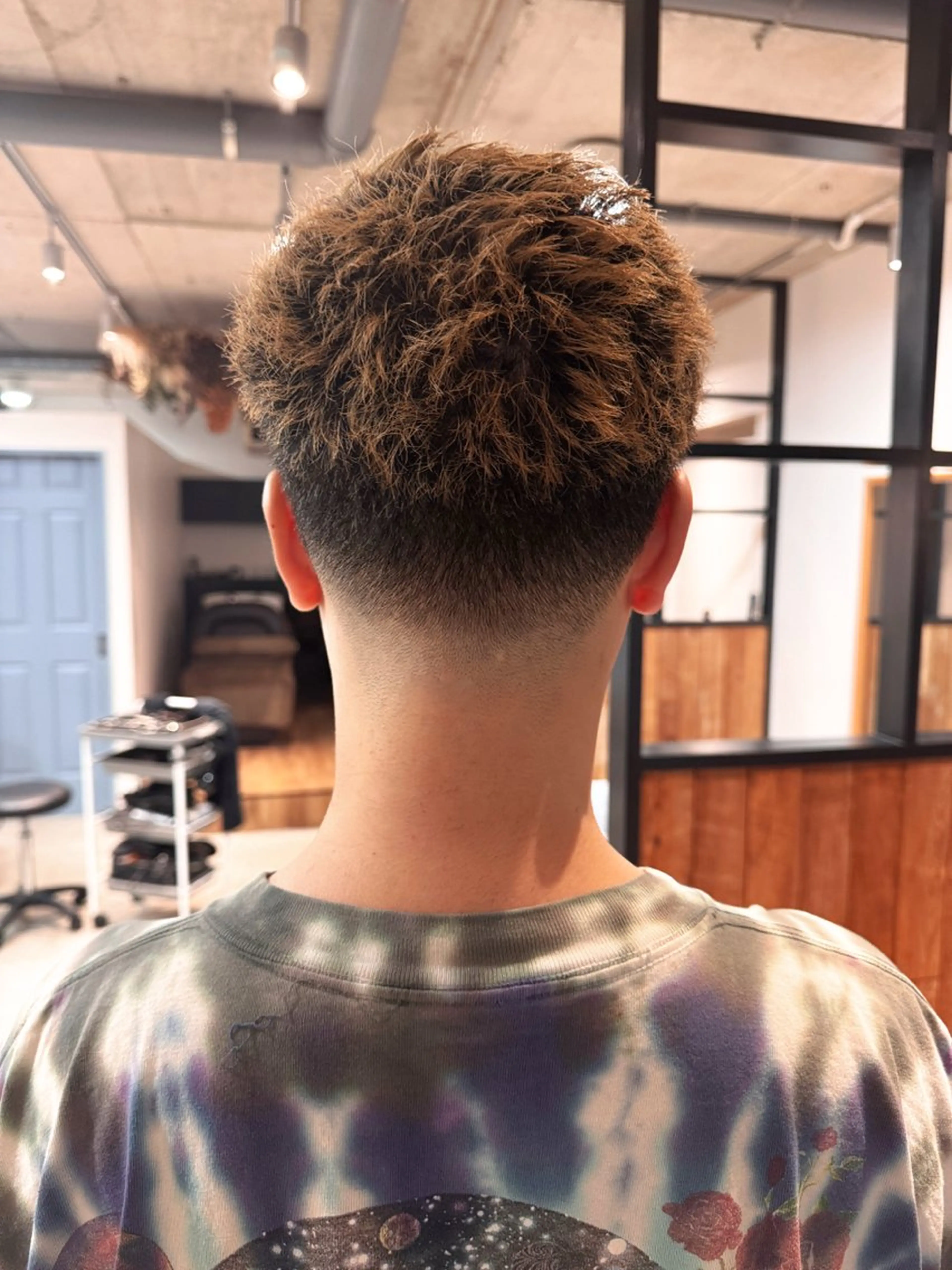 メンズ カット saki/メンズパー マ・デザインカラーのヘアスタイル