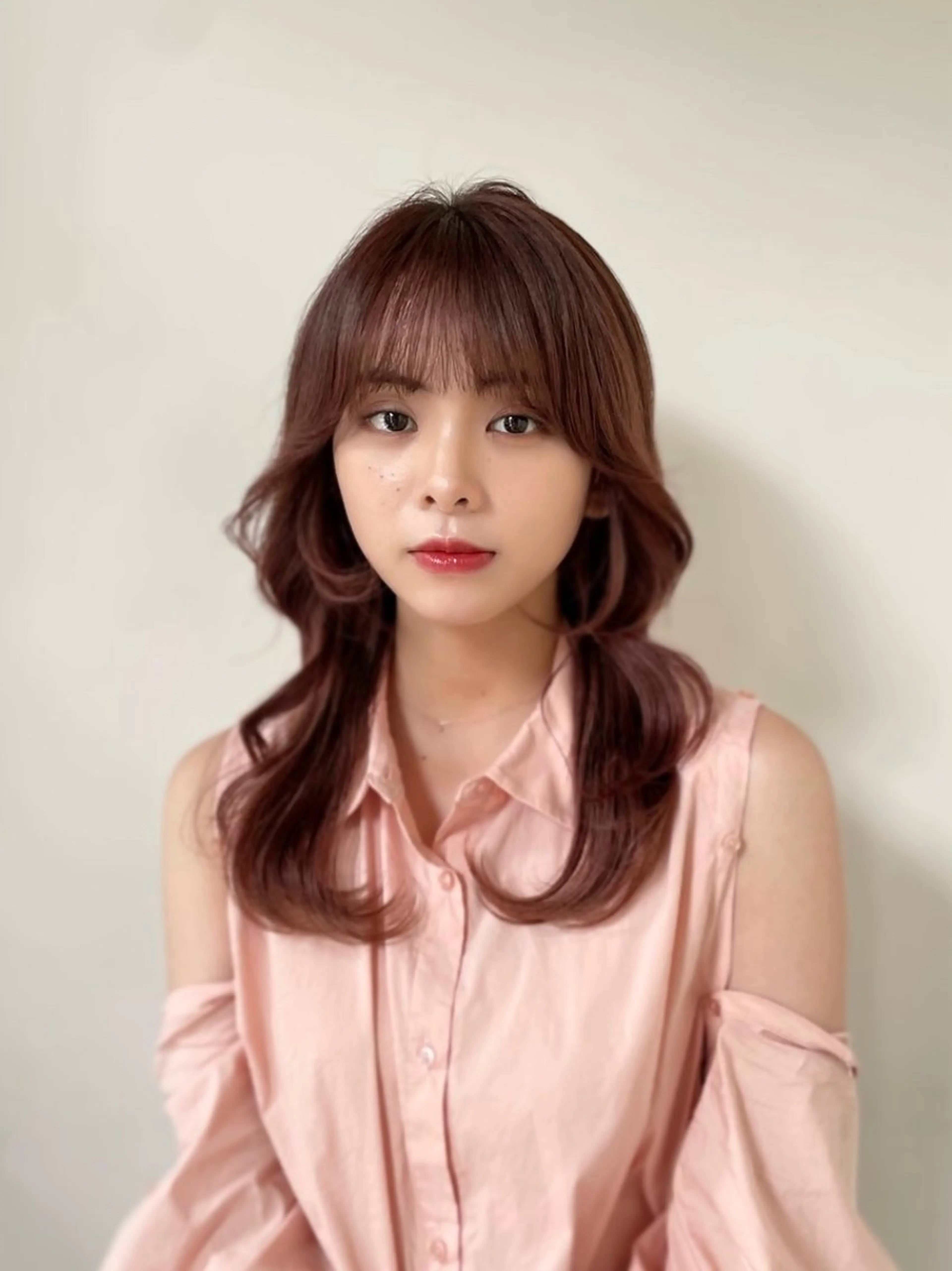 セミロング ピンクブラウン レイヤーカット ❤️ショートカット ・顔周りカット❤️のヘアスタイル