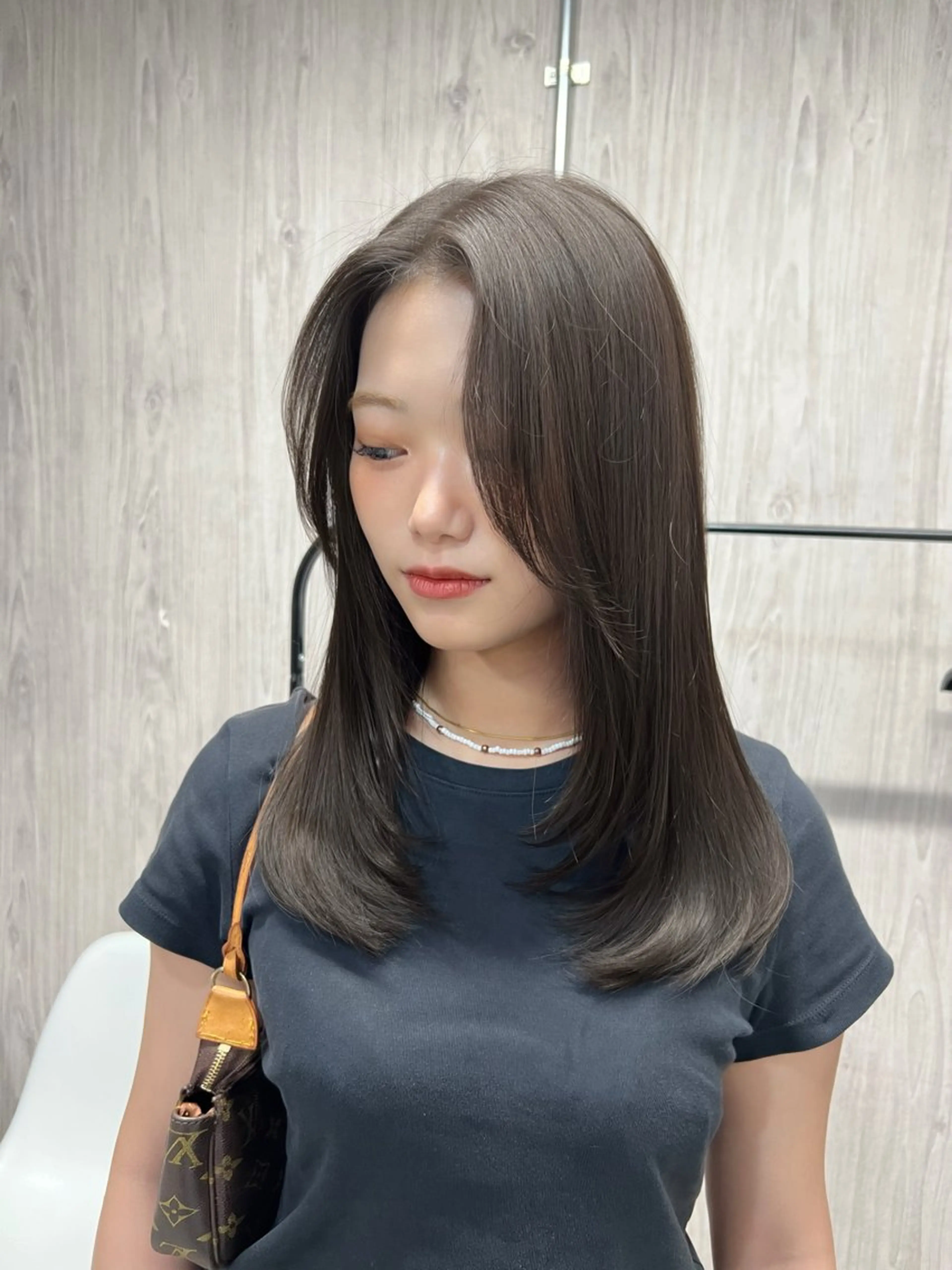 セミロング レイヤーカット カット ヘアカラー lafit kaede/韓国ヘアのヘアスタイル