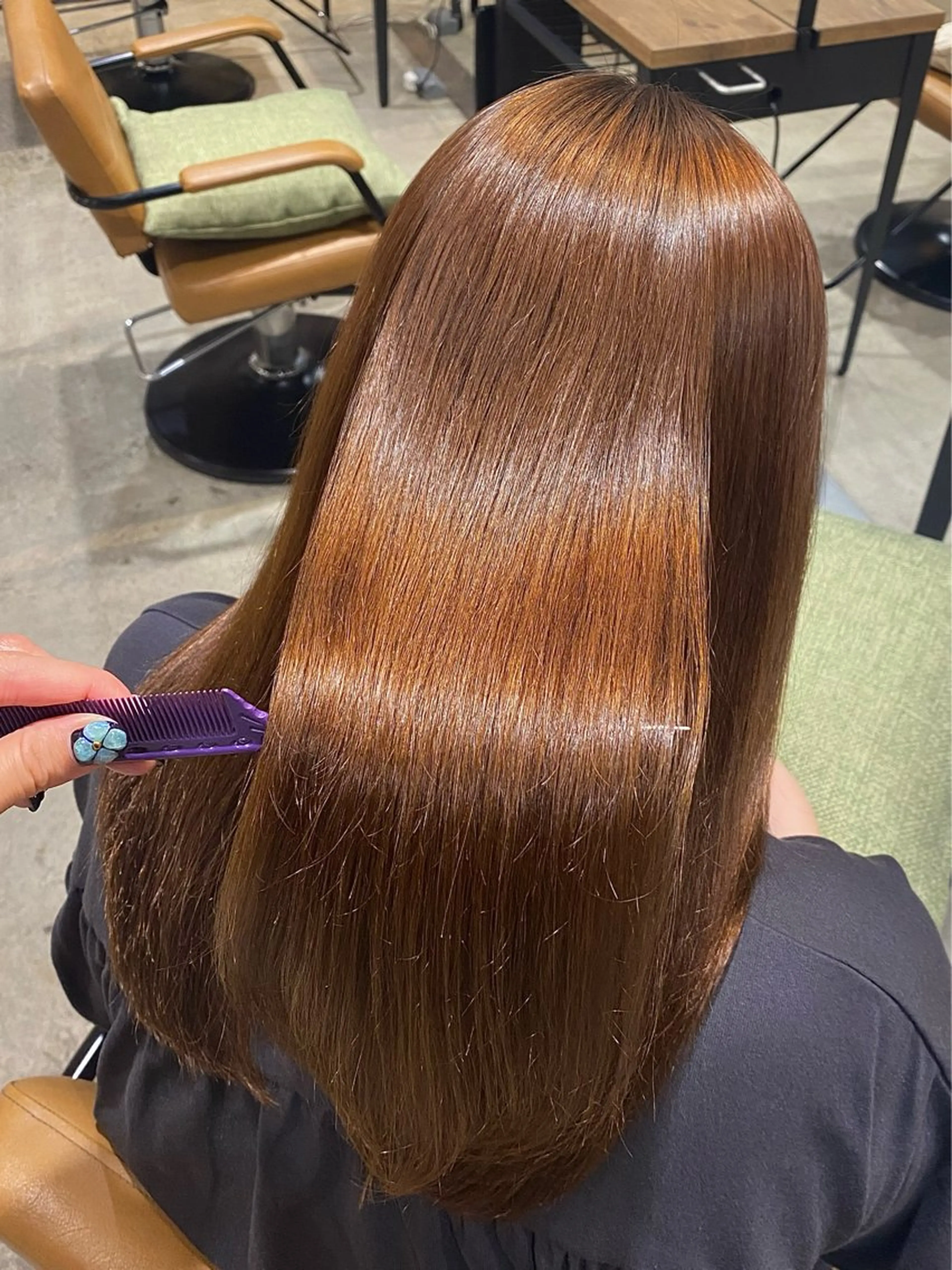 【湿気うねり対策❣️】髪質改善ストレート+高発色カラー🩷+カット+フローディアTR🫧の写真