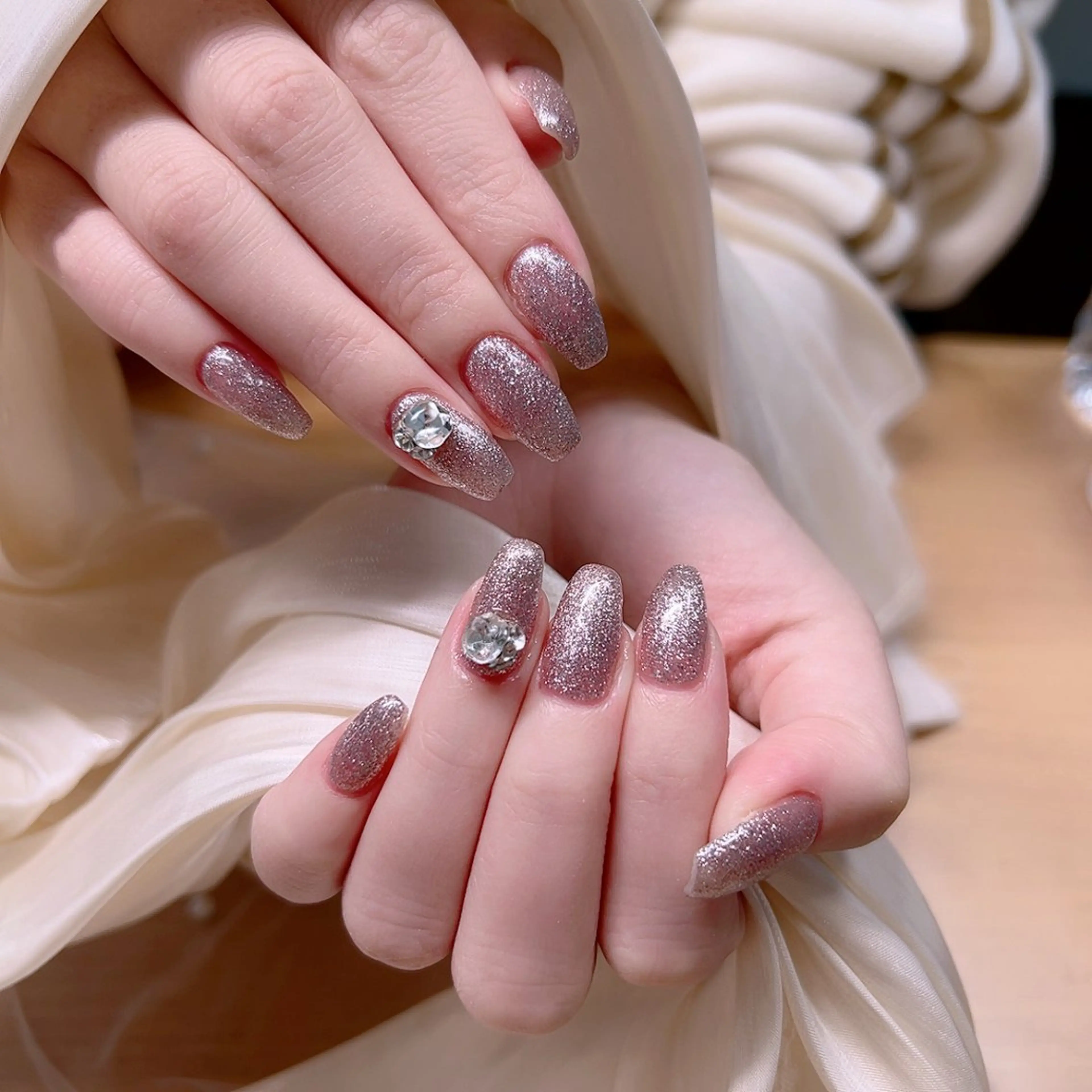 ネイル キラキラネイル ラメ(グリッター) バレンタイン ハンドネイル Cute Tips nailのネイルデザイン