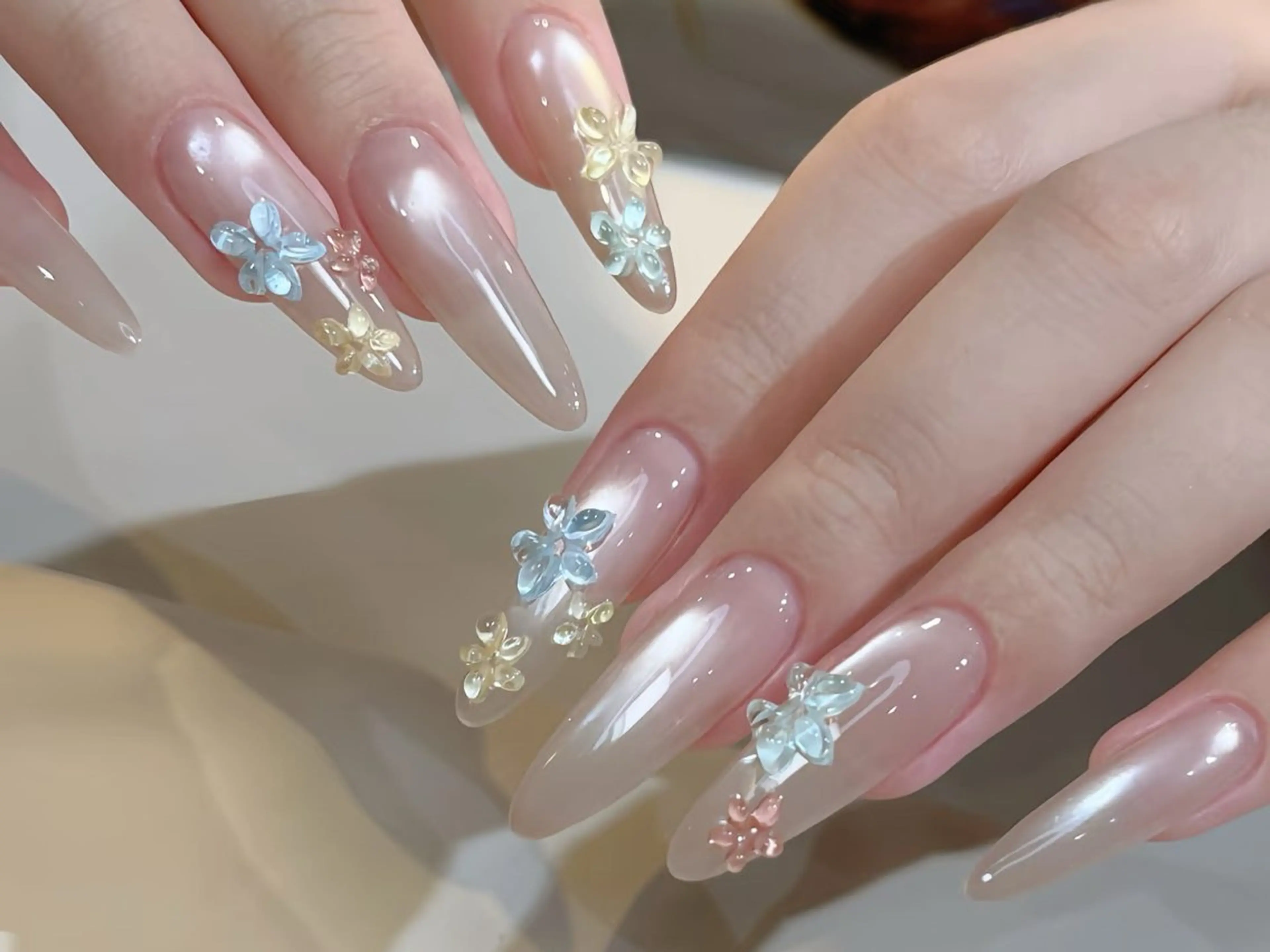 ネイル アートネイル チークネイル 長さ出し フットネイル ジェルネイル ハンドネイル ハンドケア ラッキーネイルサロン 西川口東口店のネイルデザイン