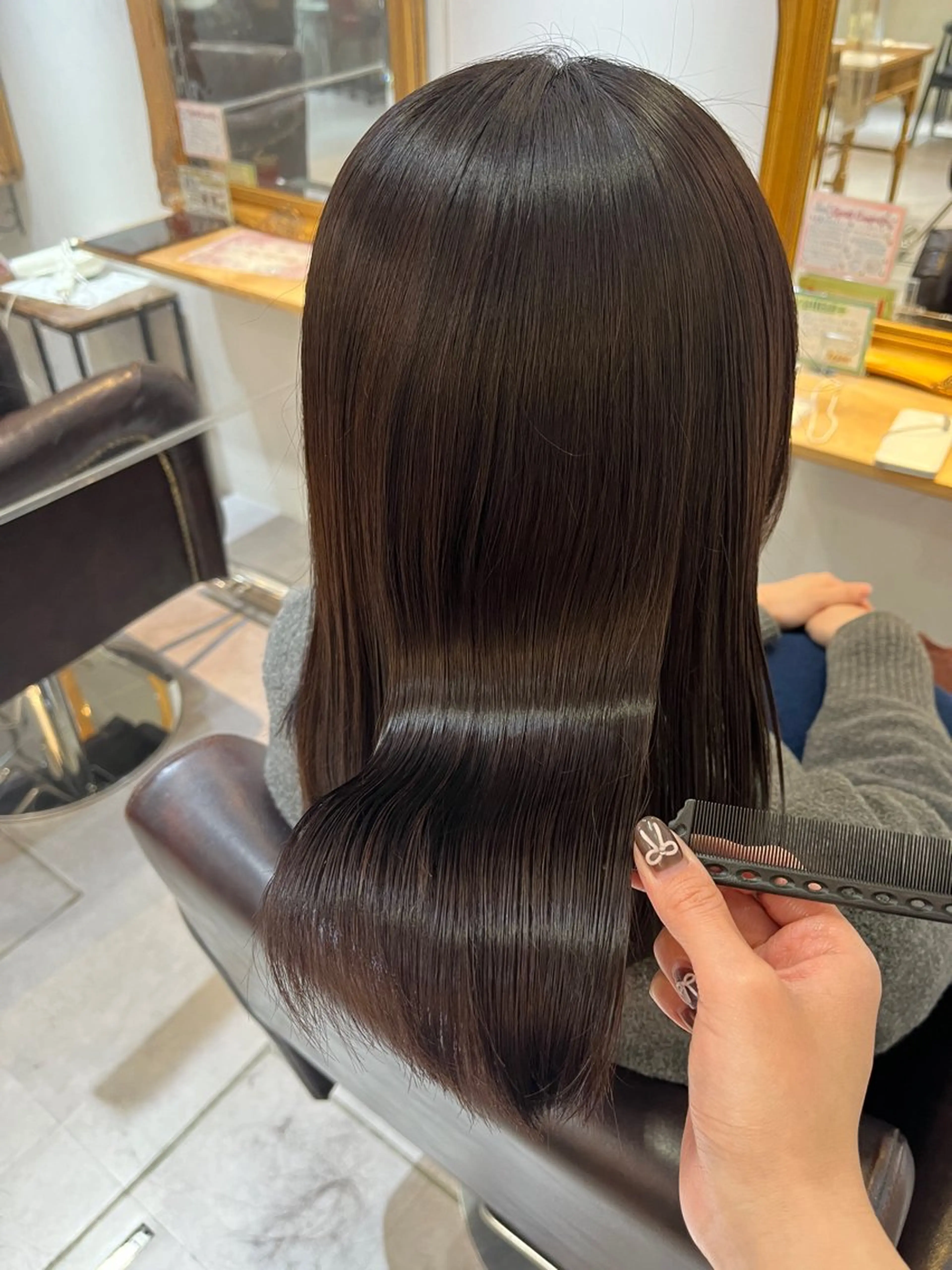 ロング カラー カット 縮毛矯正 ツヤカラー🫧Sae ネイルモデル募集中のヘアスタイル