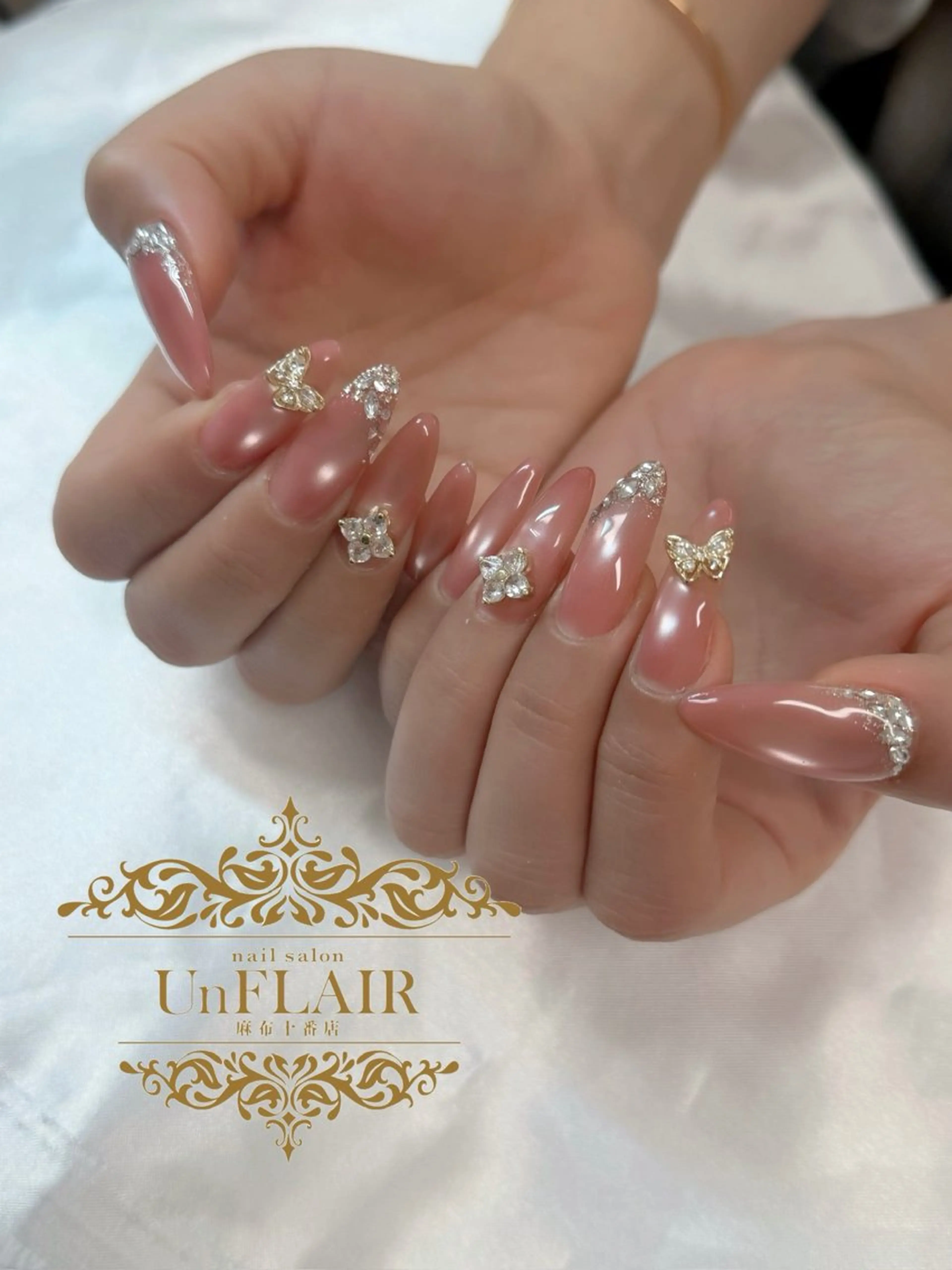 ネイル ハンドネイル Nail salon UnFLAIR麻布十番所属・UnFLAIR麻布 十番店🎀SARAのネイルデザイン