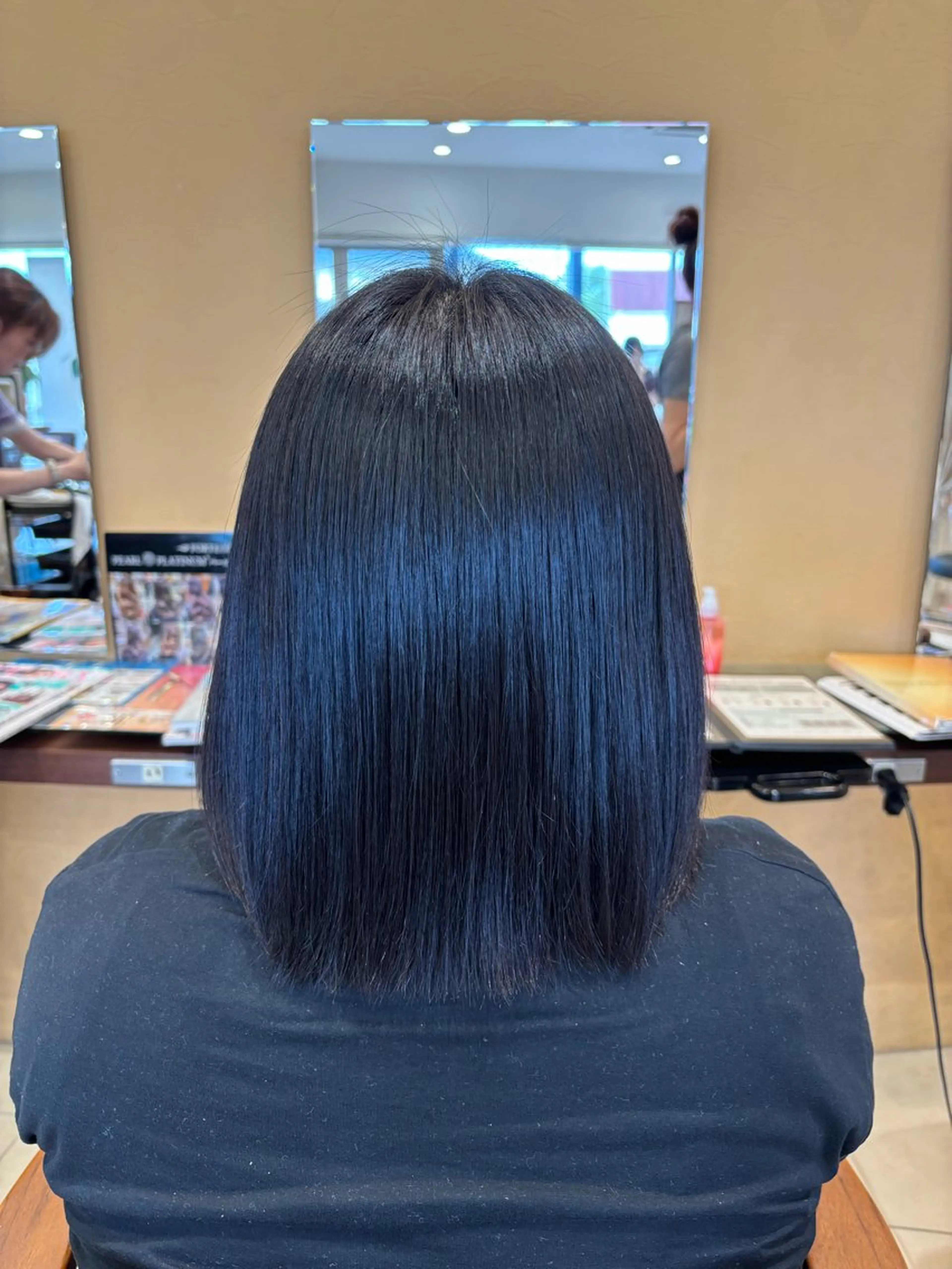 ミディアム 縮毛矯正 縮毛矯正 ハイトーン/寒色系 カラー/Risa🌿のヘアスタイル