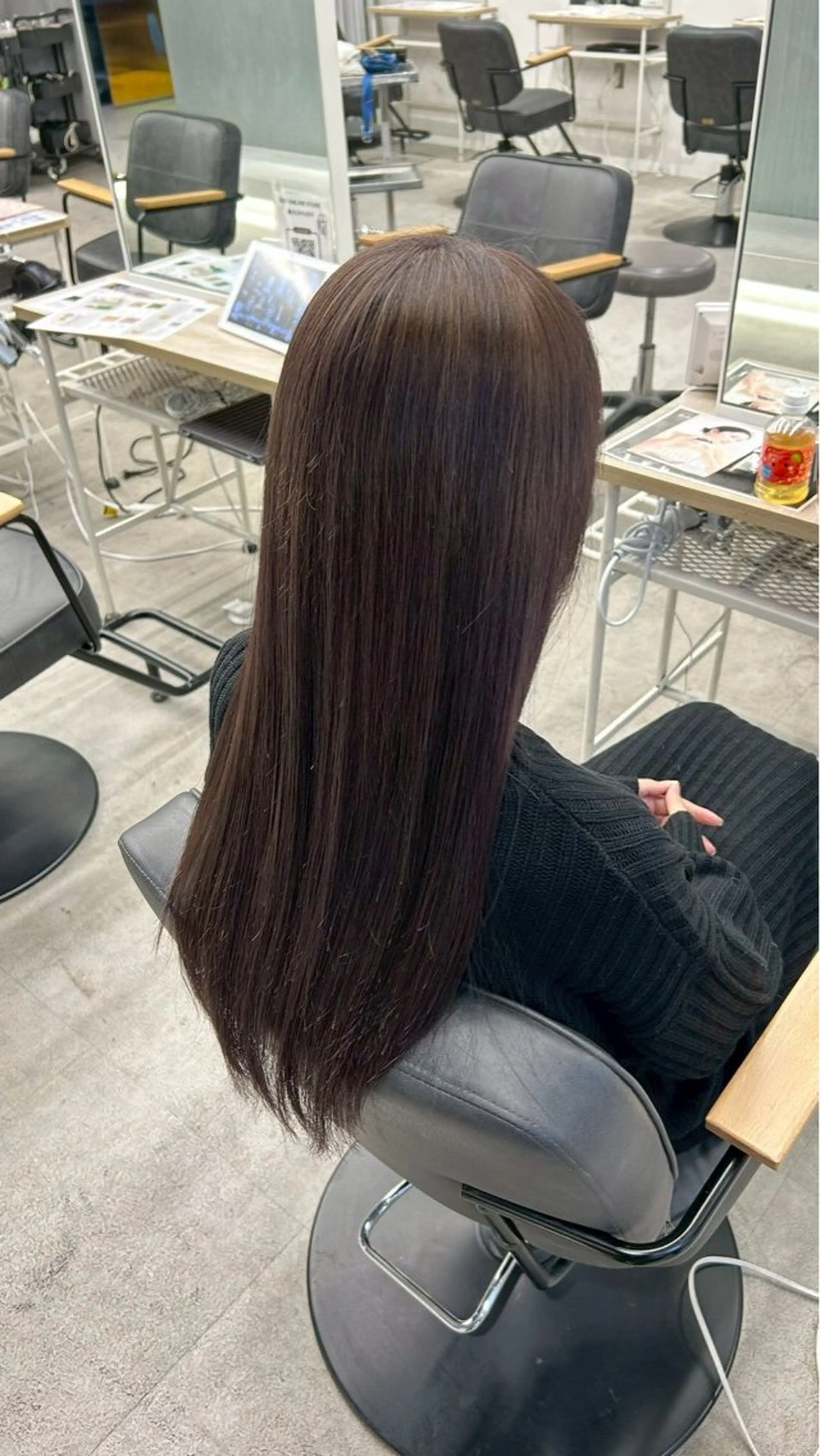 ロング カラー ヘアカラー himari💜 ハイトーンカラーのヘアスタイル