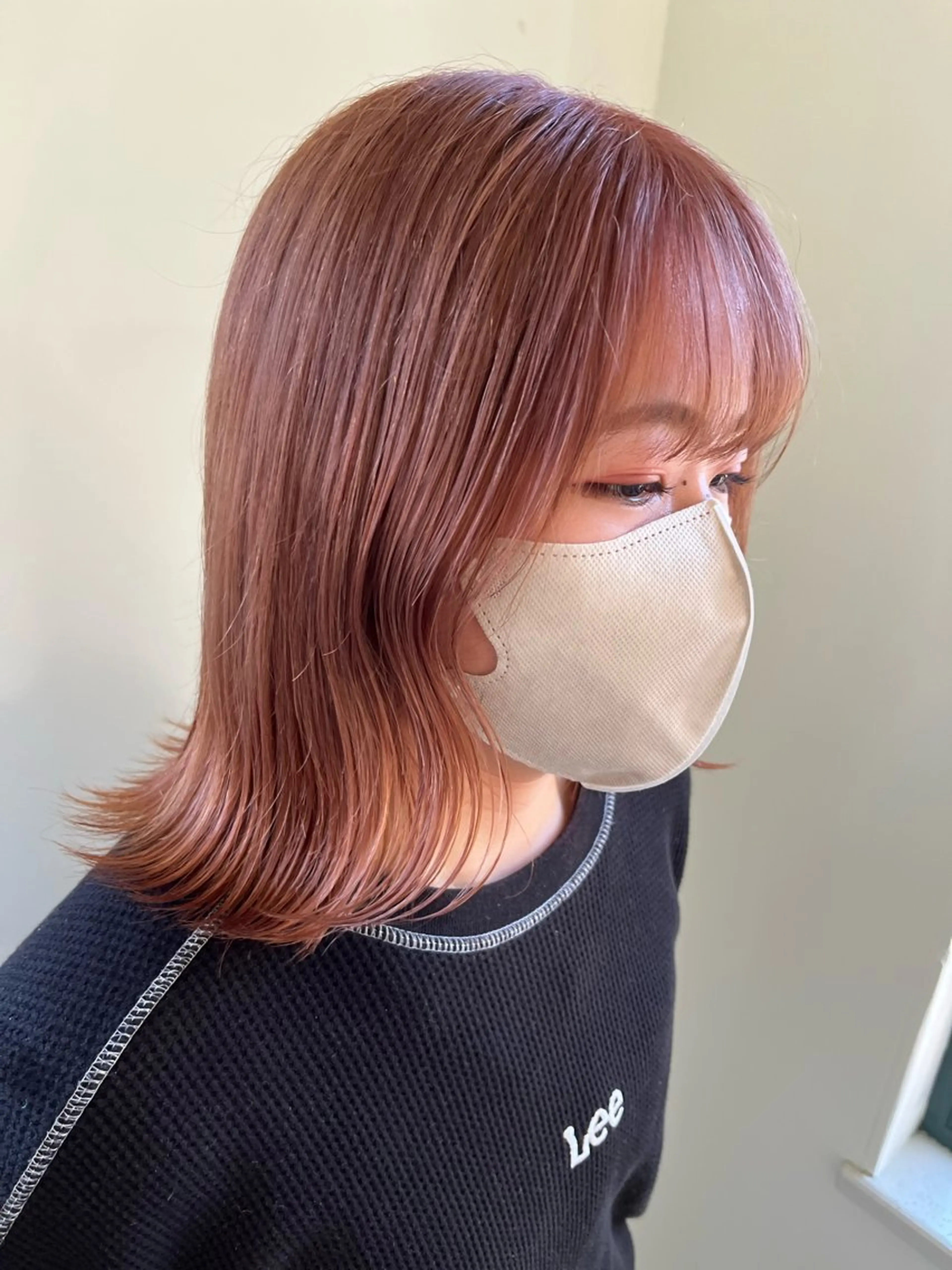 ミディアム カラー ヤナギウチ エリカのヘアスタイル