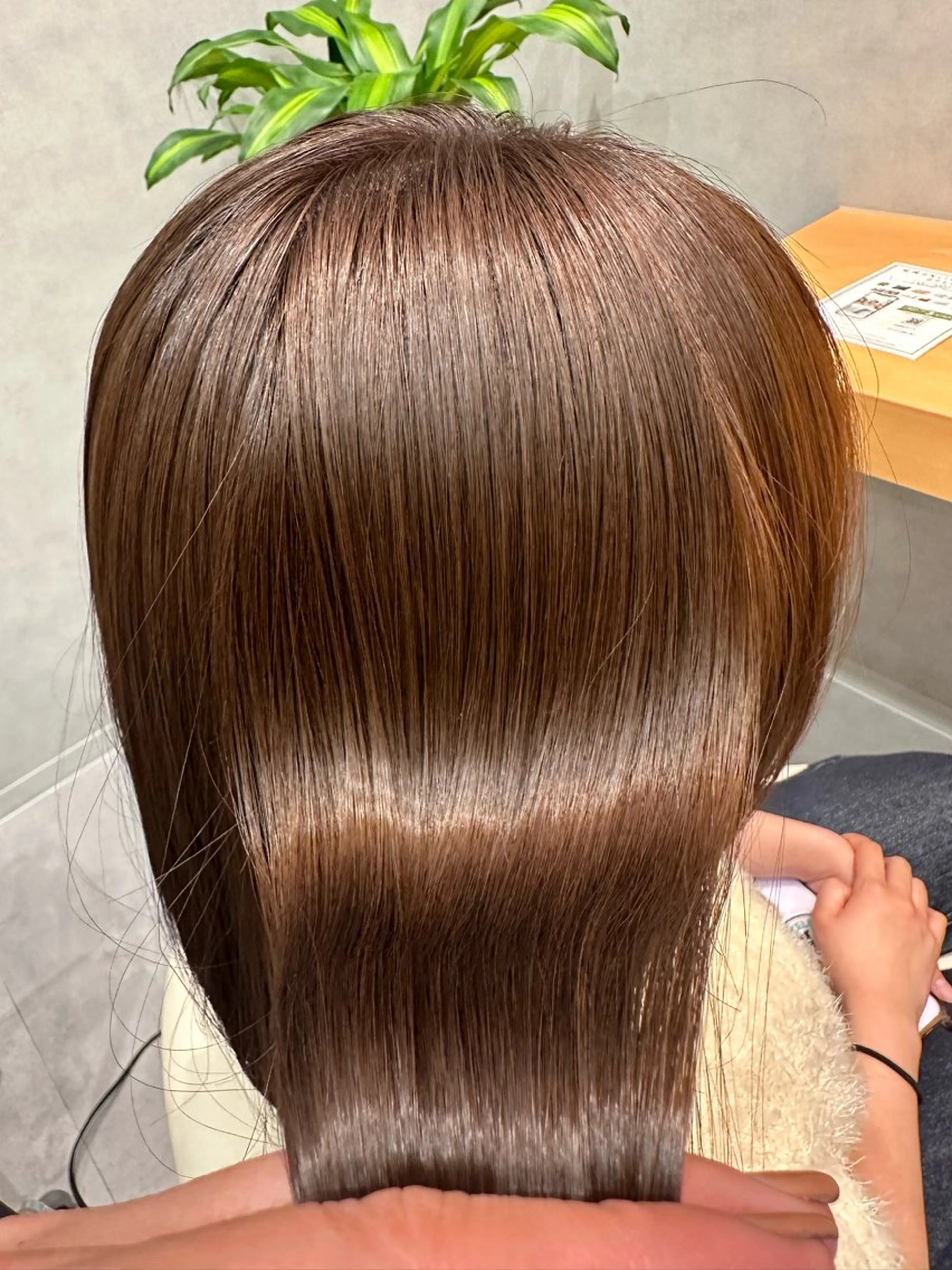 ミディアム 森 沙織のヘアスタイル