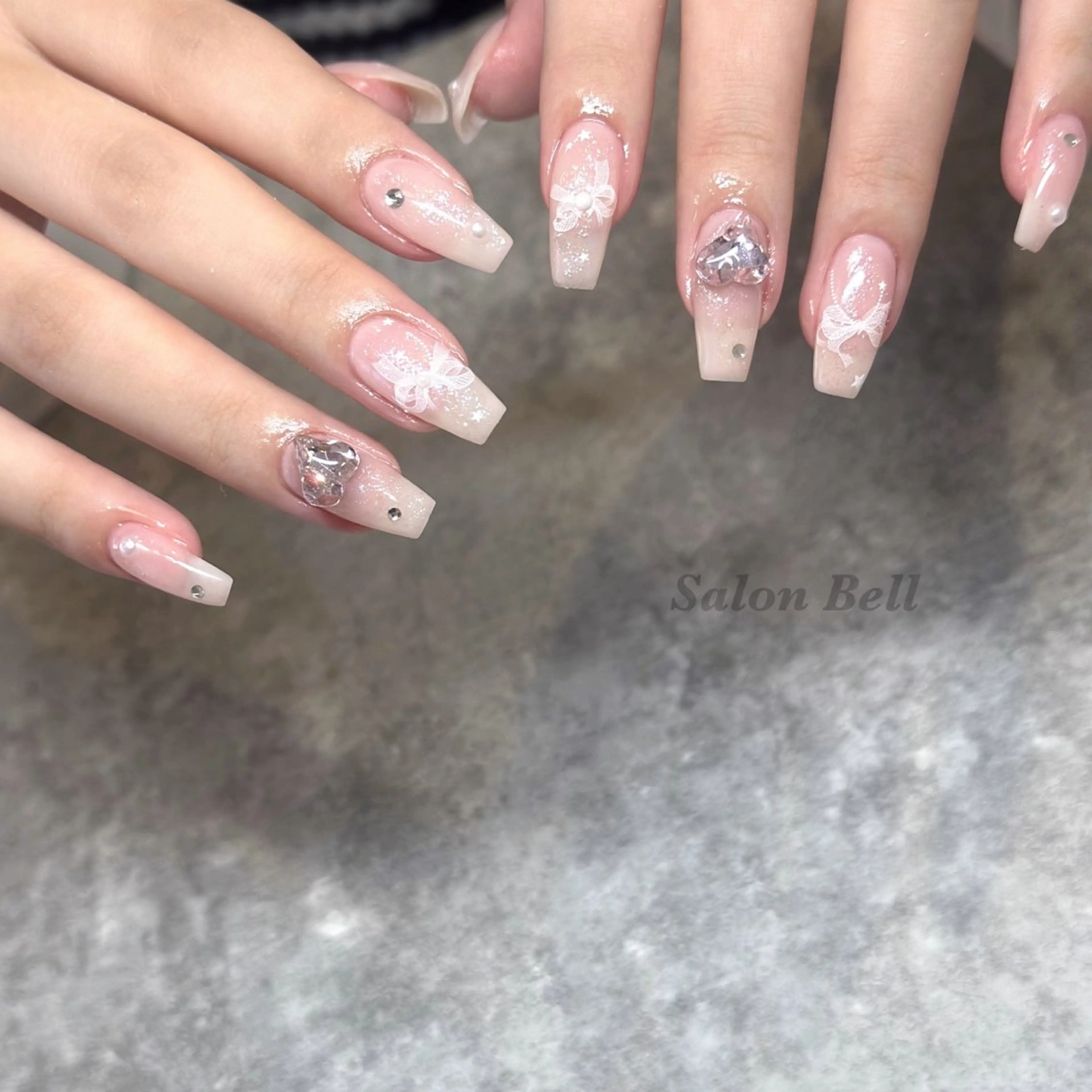 ネイル Bell 富田林店 SAYAKAのネイルデザイン