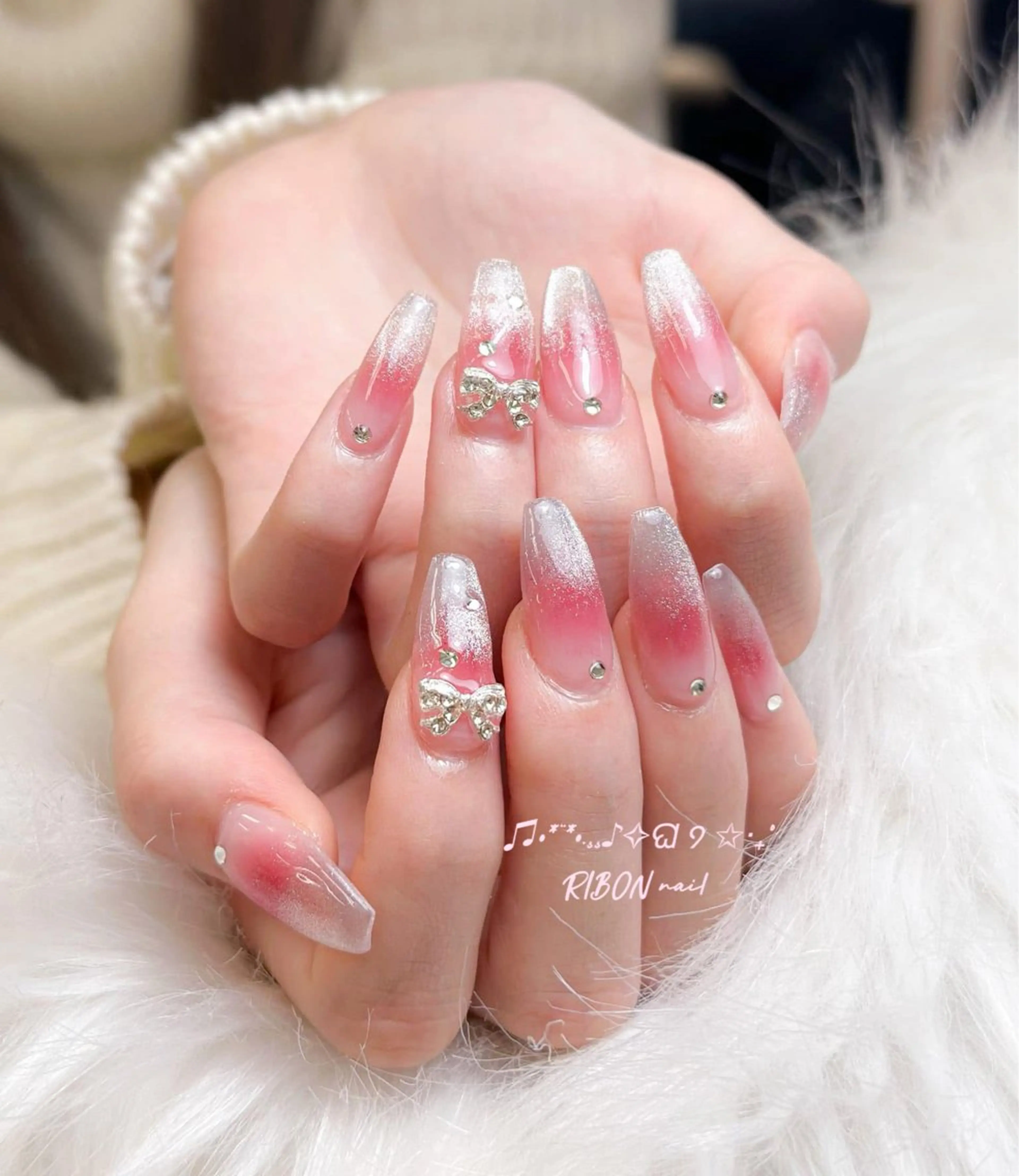 ネイル アートネイル 成人式 長さ出し キラキラネイル ロングネイル ハンドネイル RIBON nail salonのネイルデザイン