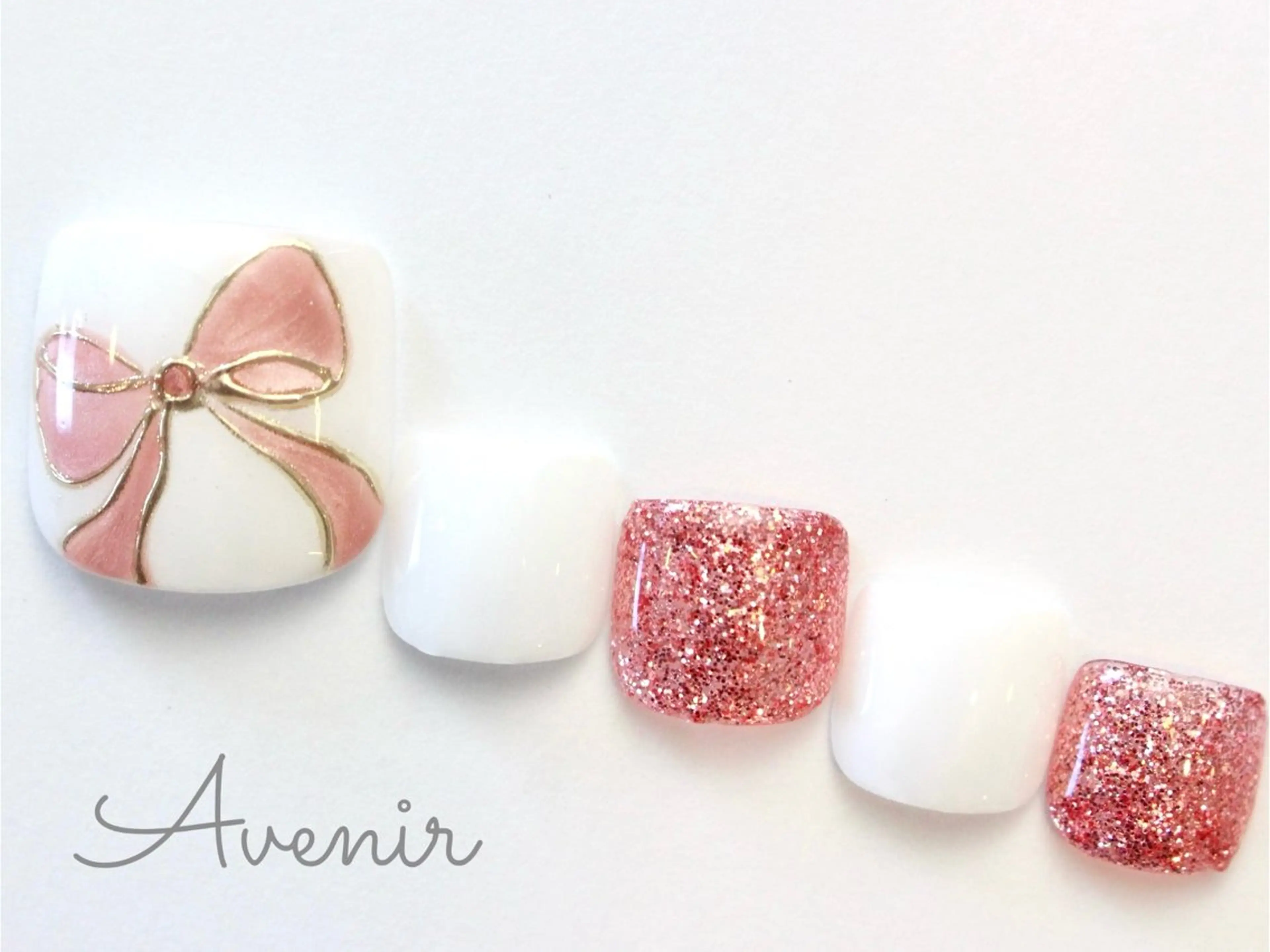 ネイル フットネイル Avenir 表参道 nail&eye予約のネイルデザイン