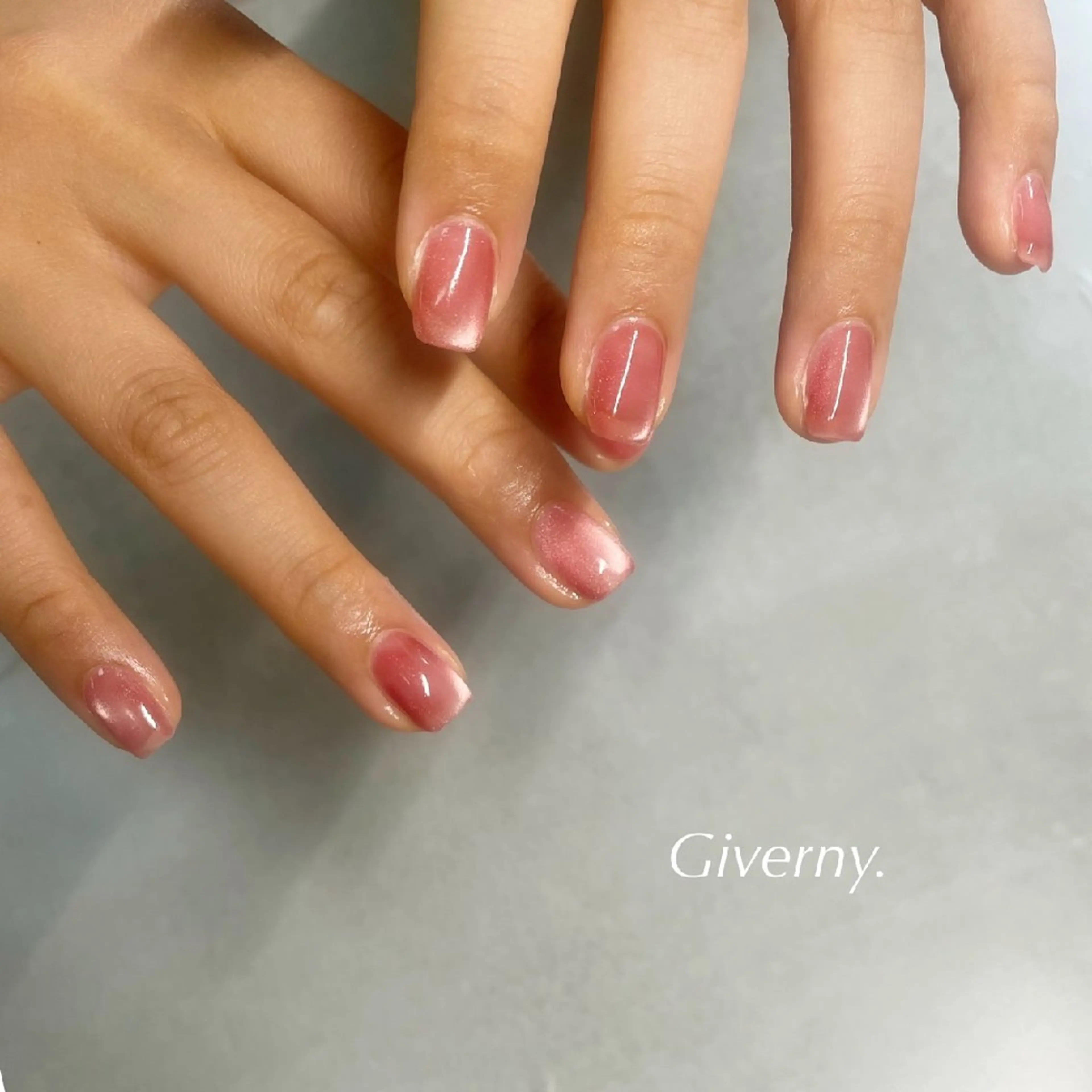 ネイル マグネットネイル 夏ネイル ハンドネイル Giverny .のネイルデザイン