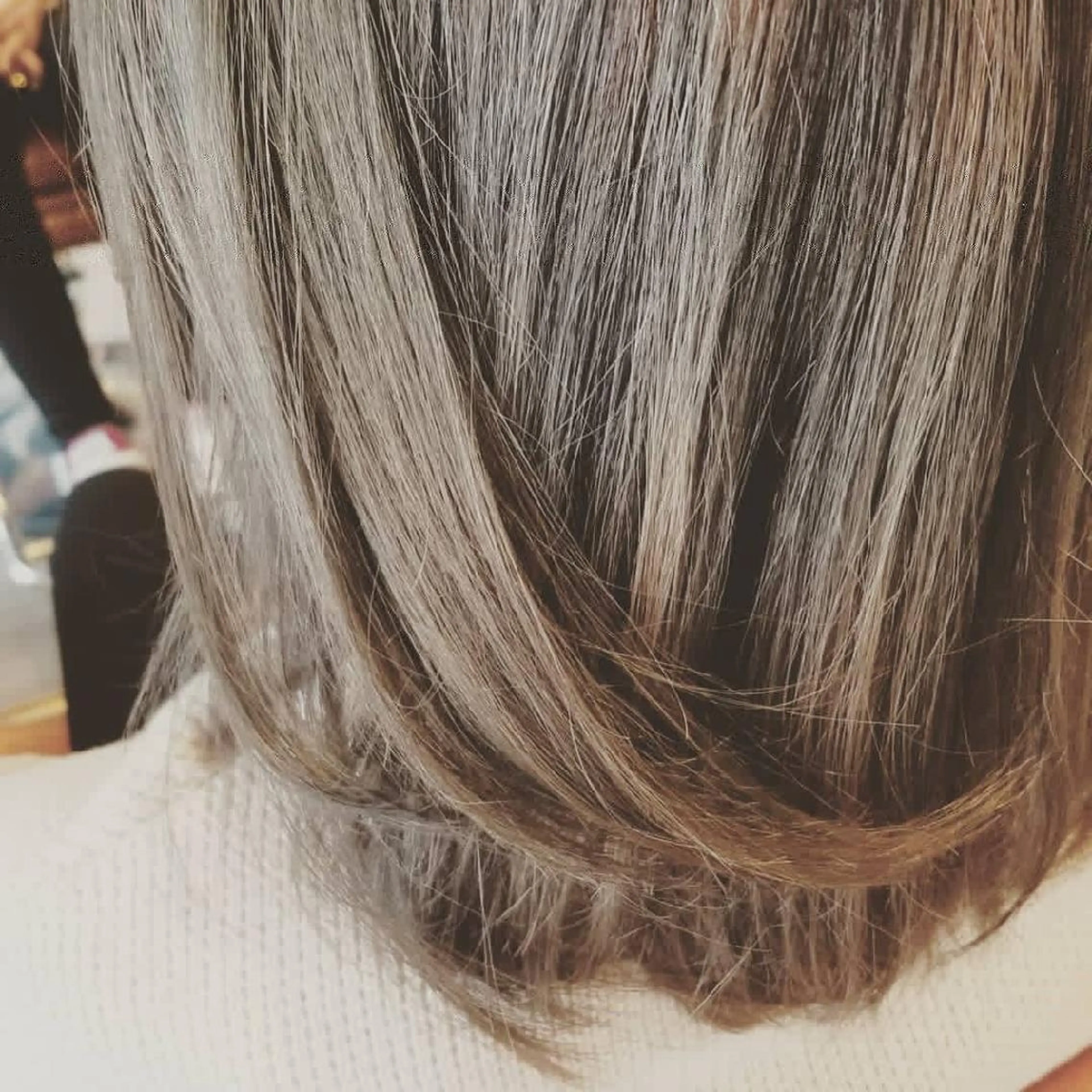 ミディアム カラー アディクシーカラー バレイヤージュ イルミナカラー 外国人風カラー レイヤーカット spa hair  ark 富井直美のヘアスタイル