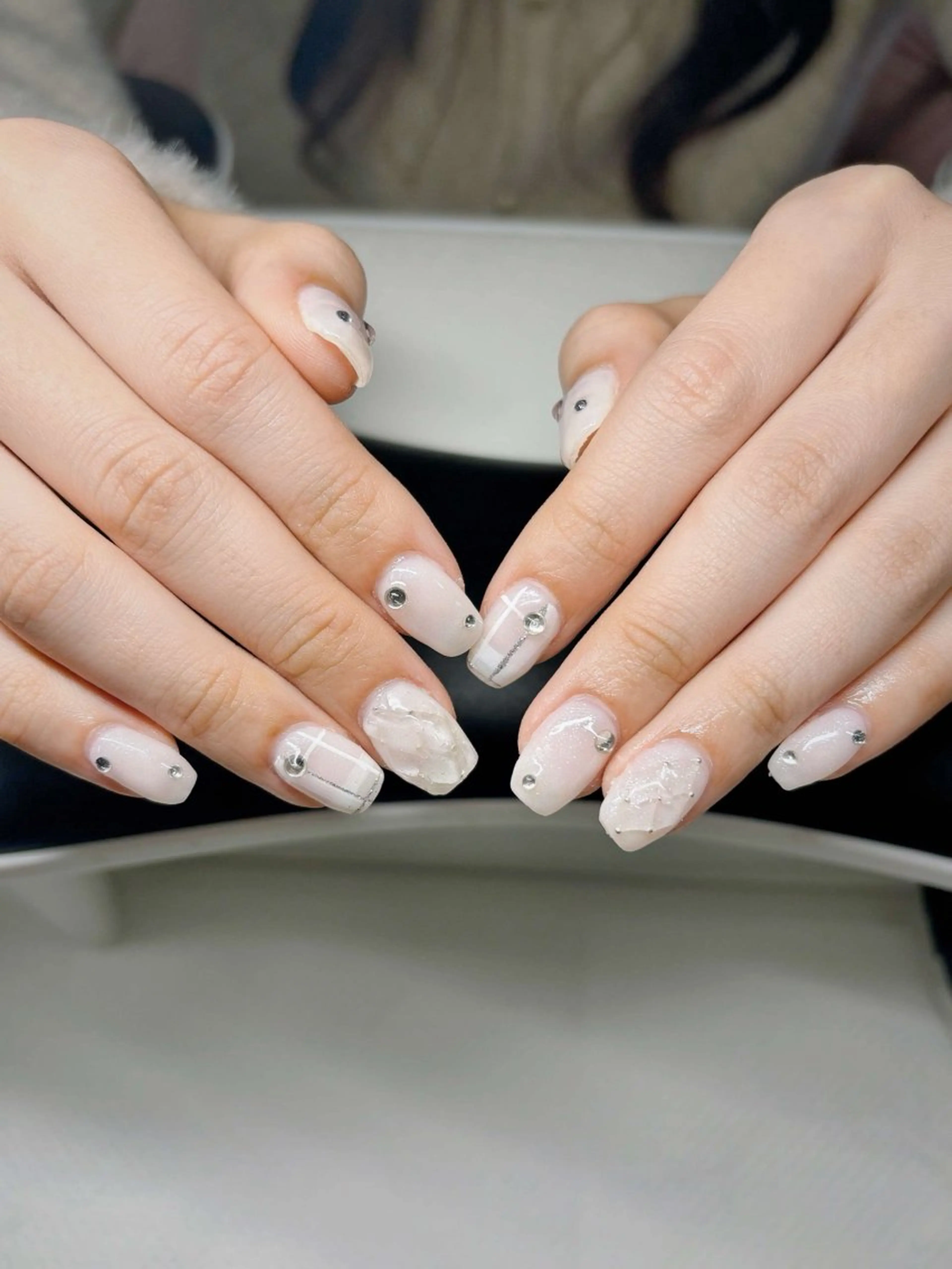 ネイル オーロラネイル チークネイル 長さ出し フットネイル フレンチネイル Lee Nails チップ長さだし専門店のネイルデザイン