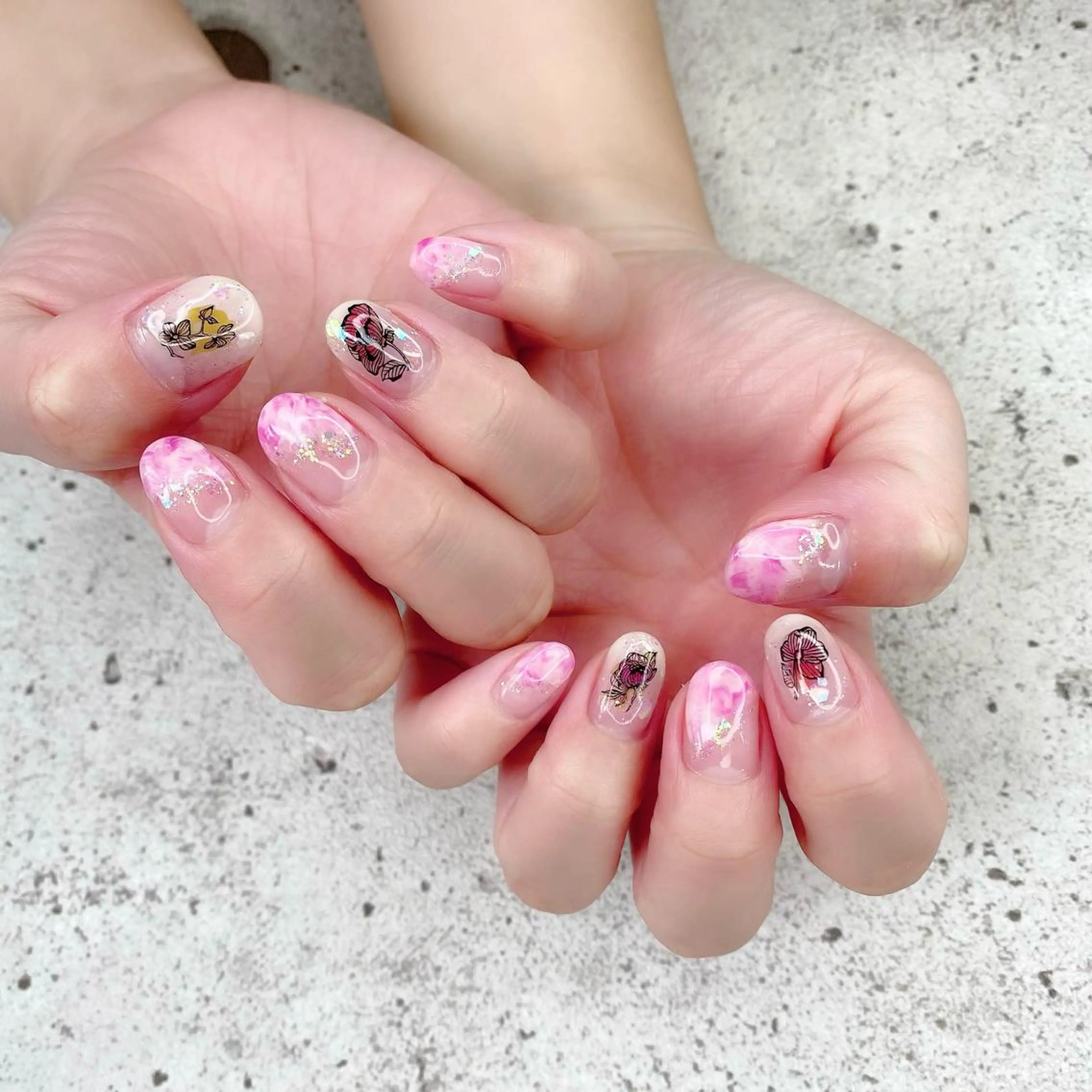 ミディアム カラー パーマ ヘアアレンジ メンズ キッズ ネイル マツエク・マツパ アイブロウ 入学式 卒業式のヘアスタイル 入学式 フラワーネイル 卒業式 ハンドネイル Salon Ｋのネイルデザイン