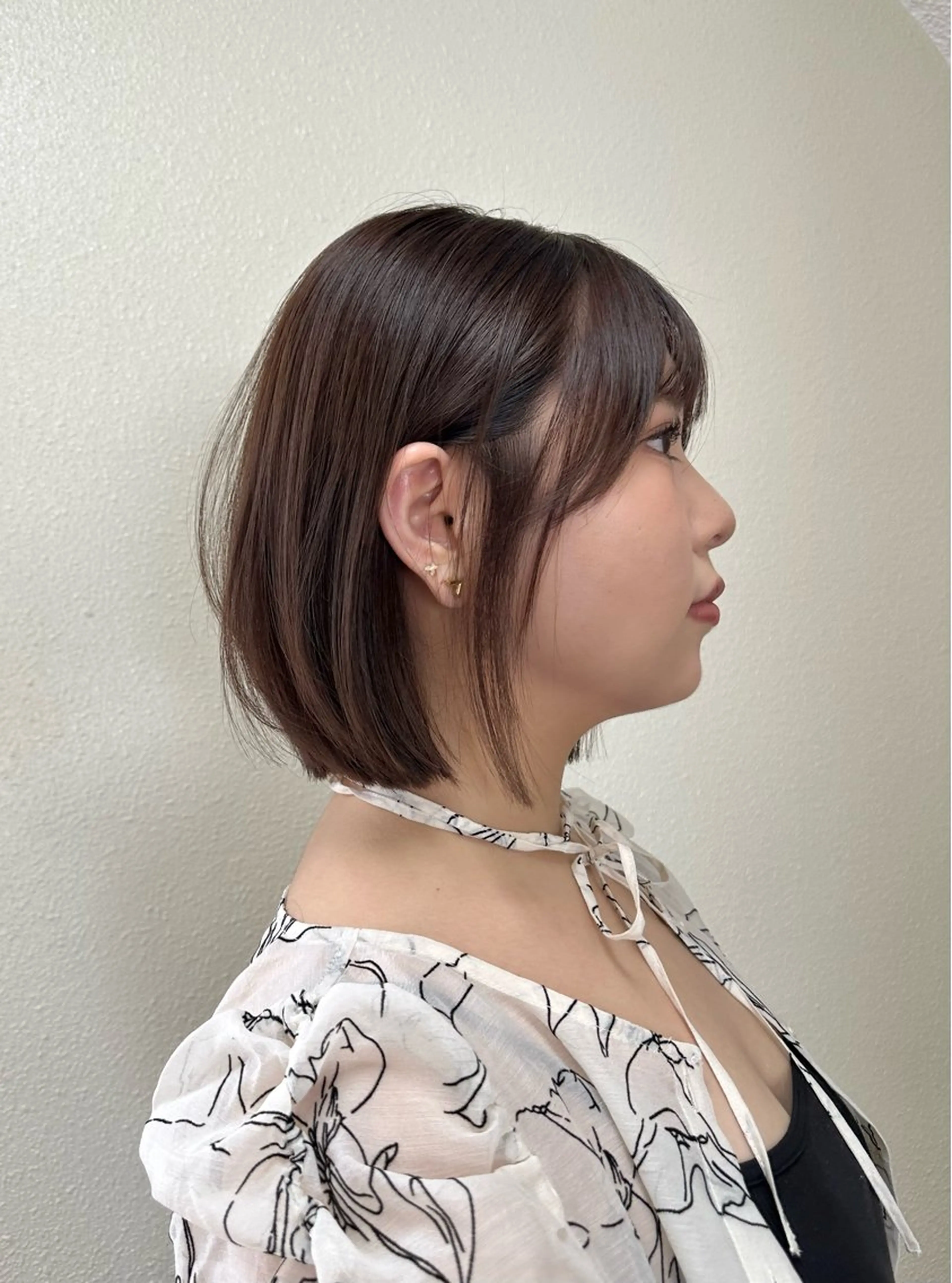 ショート カラー パーマ ヘアアレンジ メンズ 切りっぱなしヘアボブ ミディアムヘアRYOのヘアスタイル