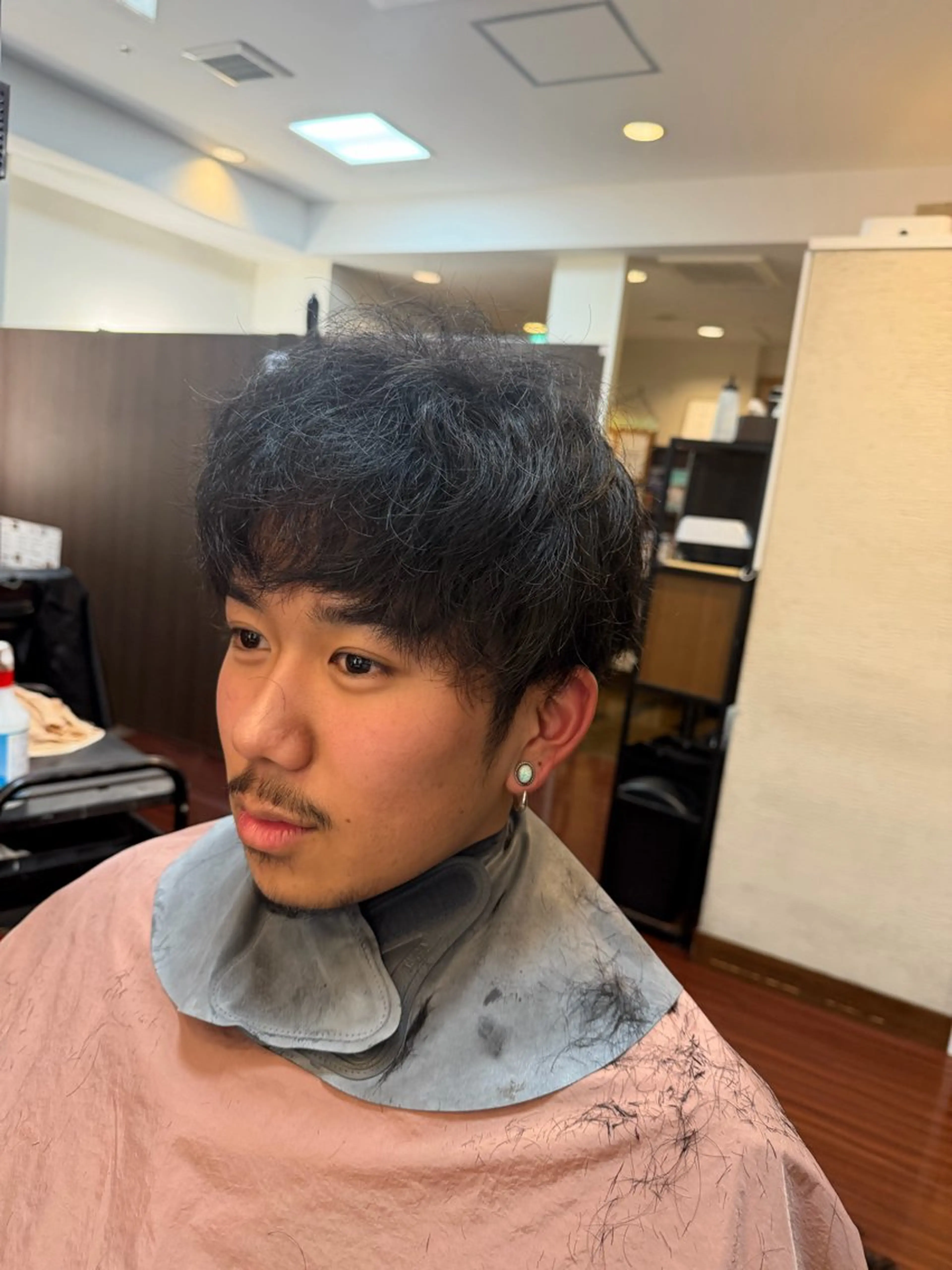 ミディアム メンズ 糸山 仁のヘアスタイル