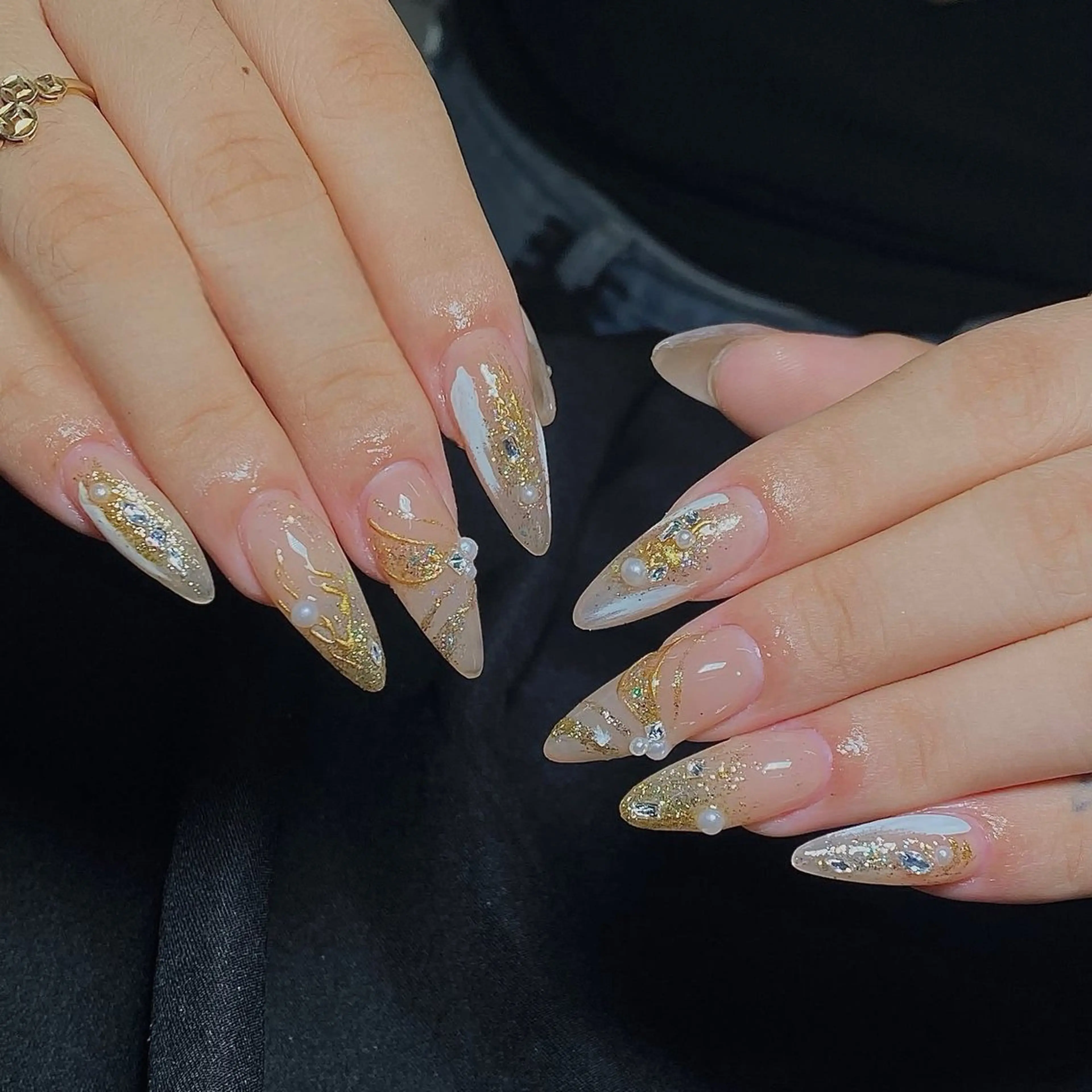 ネイル 長さ出し フレンチネイル ジェルネイル ガラスフレンチ 韓国ネイル ハンドネイル Minette nailHuongのネイルデザイン