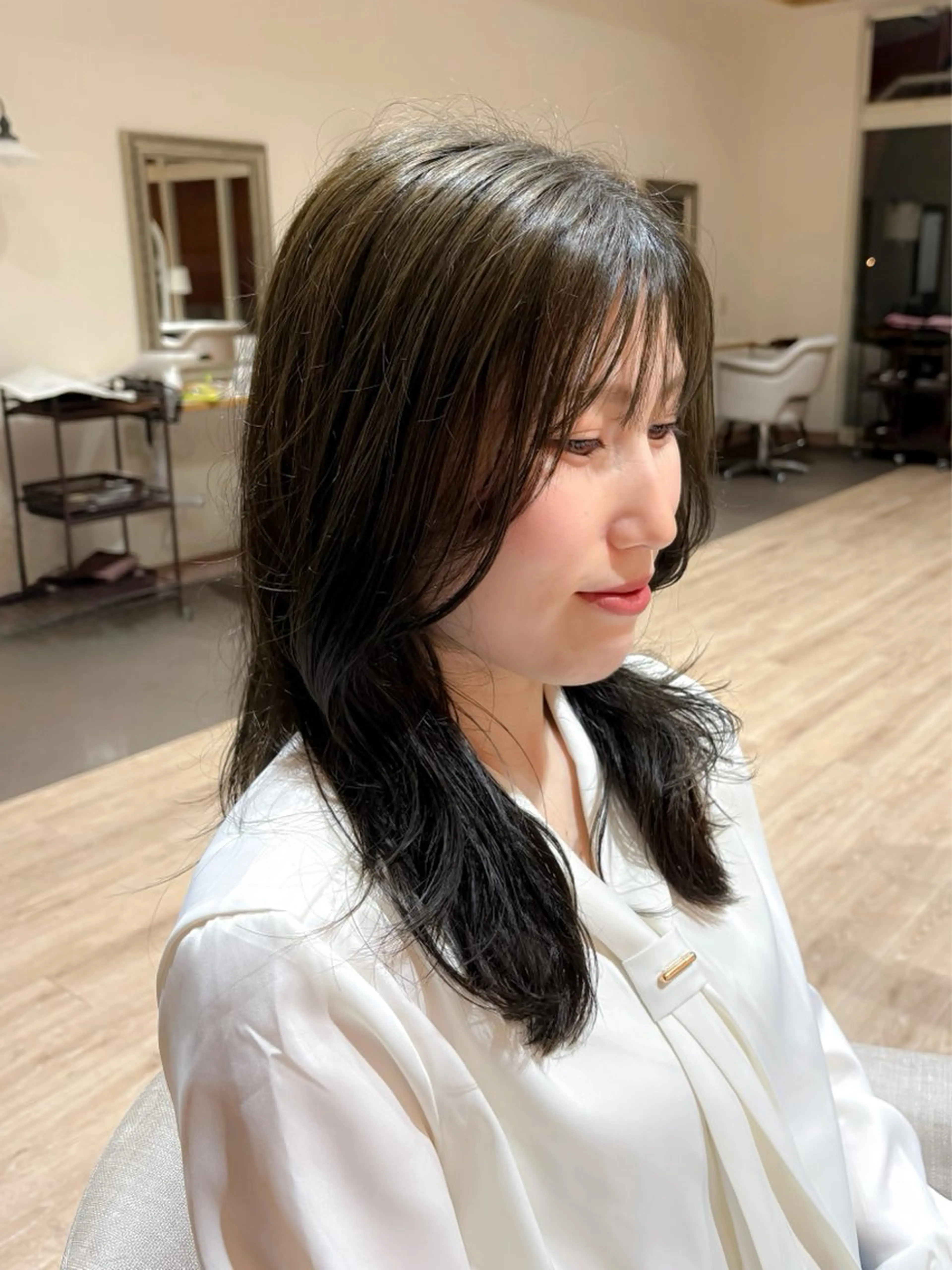 ロング レイヤーカット 石平 暖のヘアスタイル