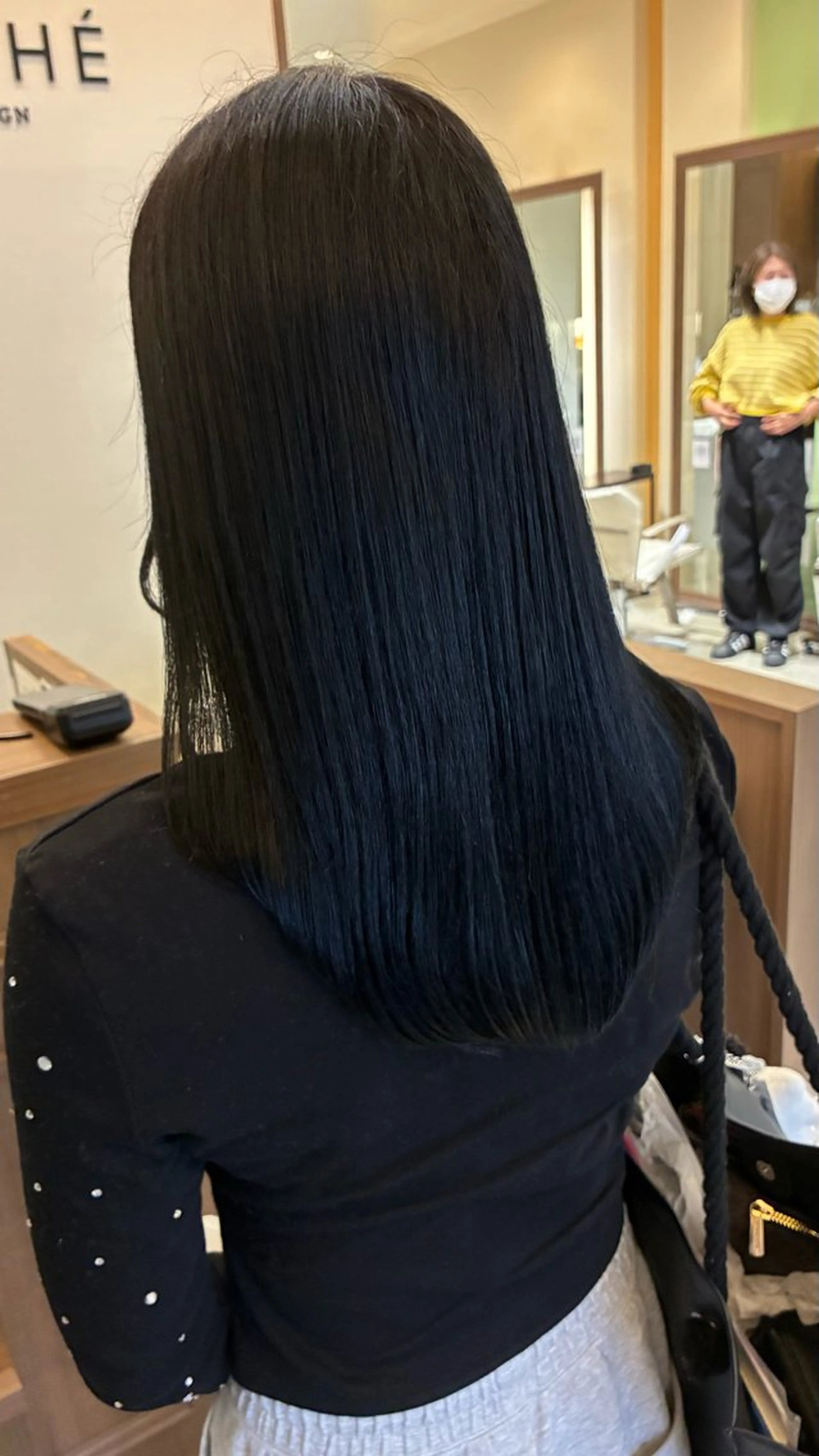 セミロング ⭐️いおり⭐️ ✨透明感カラー✨のヘアスタイル