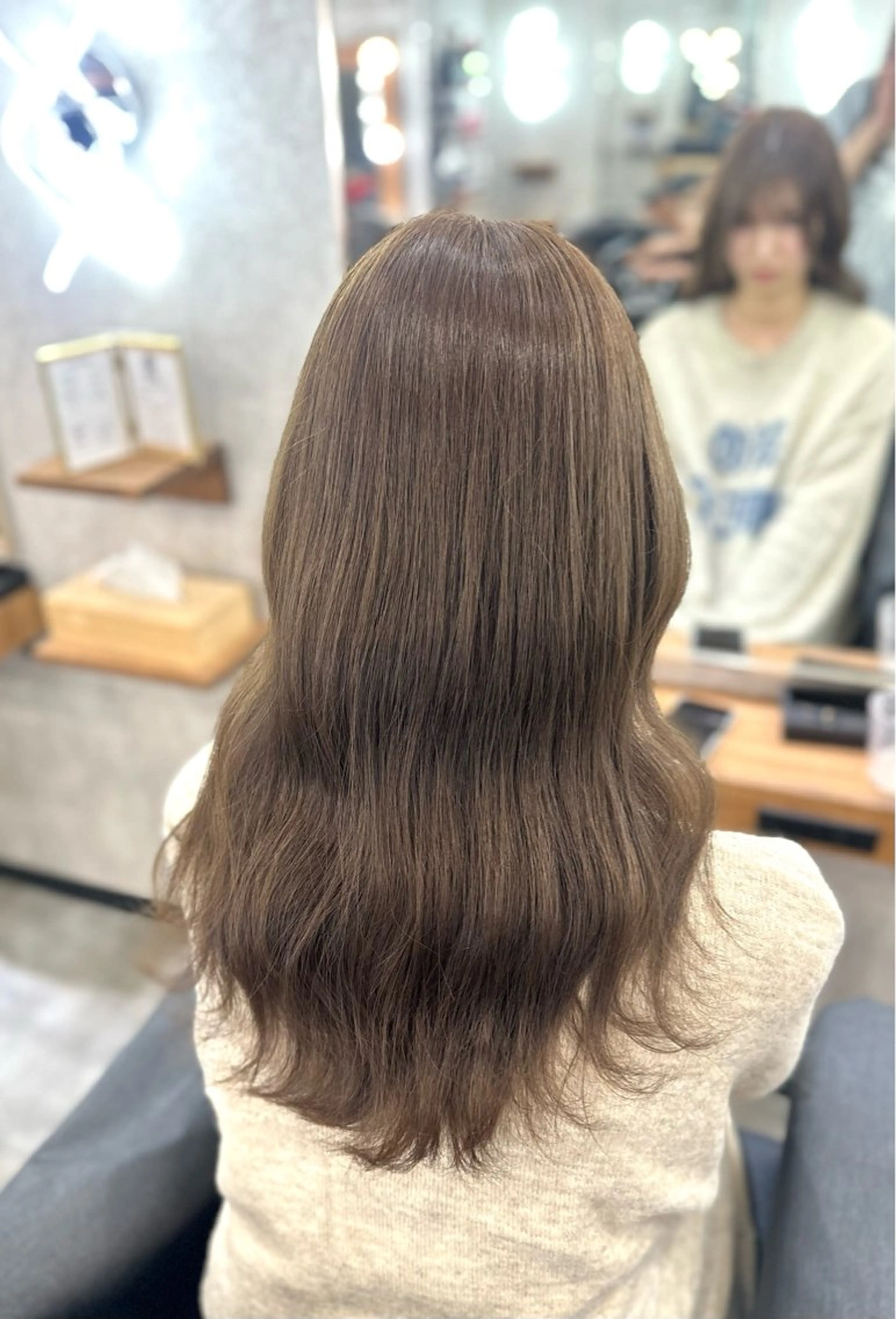 ロング ヘアカラー MOURI CHISATOのヘアスタイル