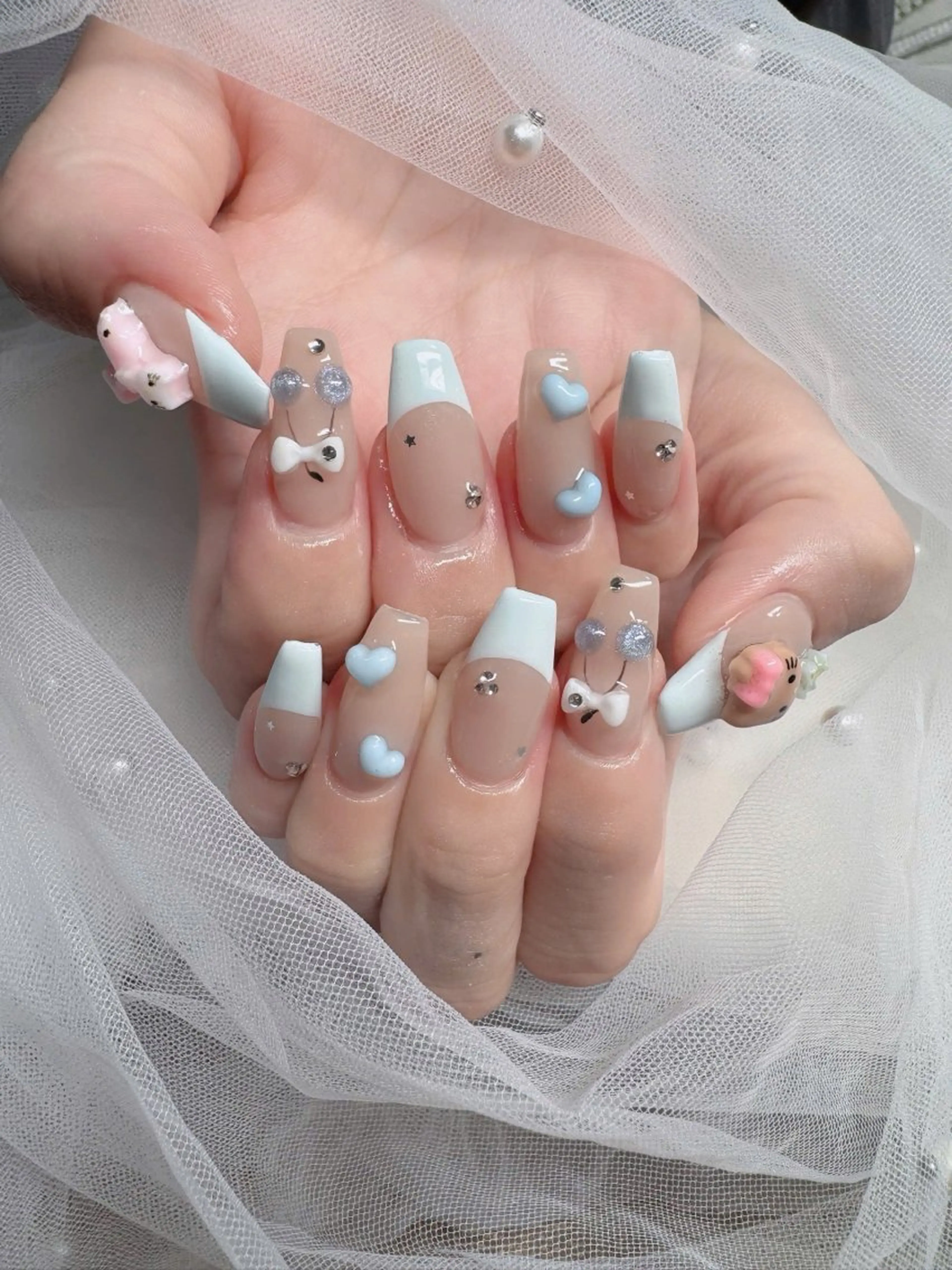 ネイル オーロラネイル フレンチネイル ジェルネイル ハロウィン 韓国ネイル ハンドネイル neco H.babynailのネイルデザイン