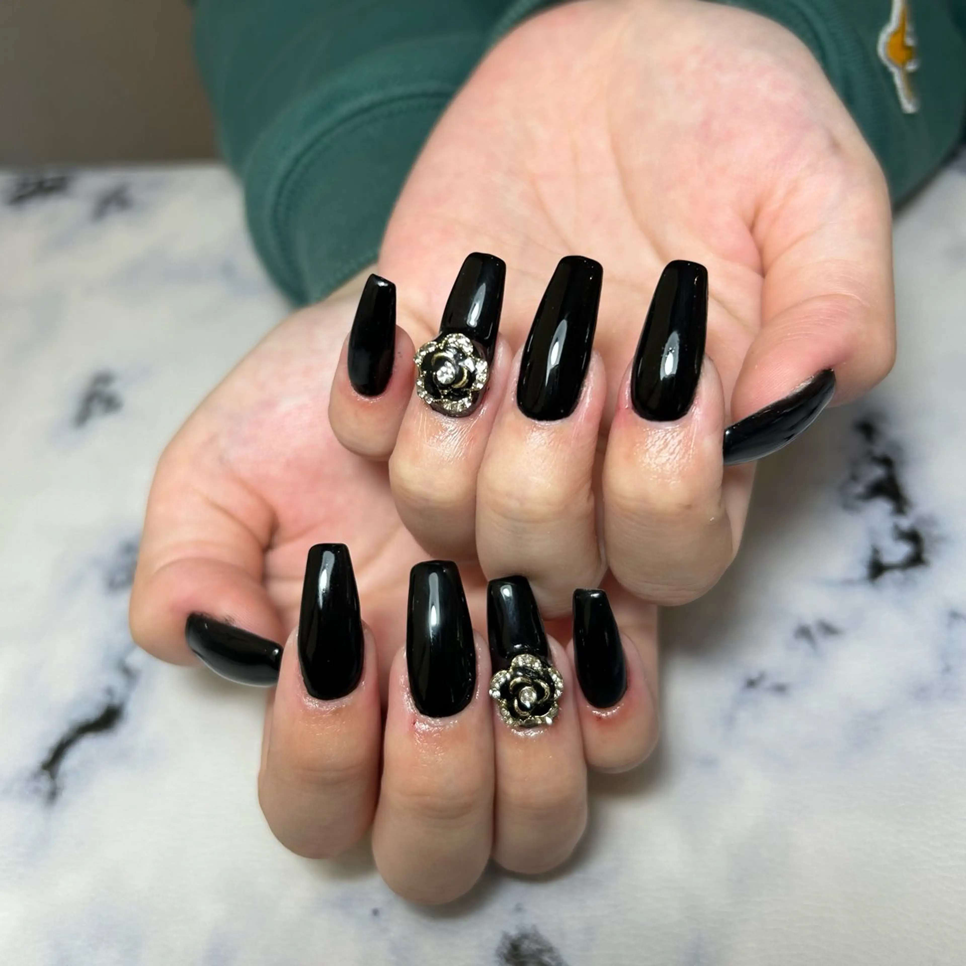 ネイル 成人式 je Brille所属・【jeBrille】 Airiのネイルデザイン