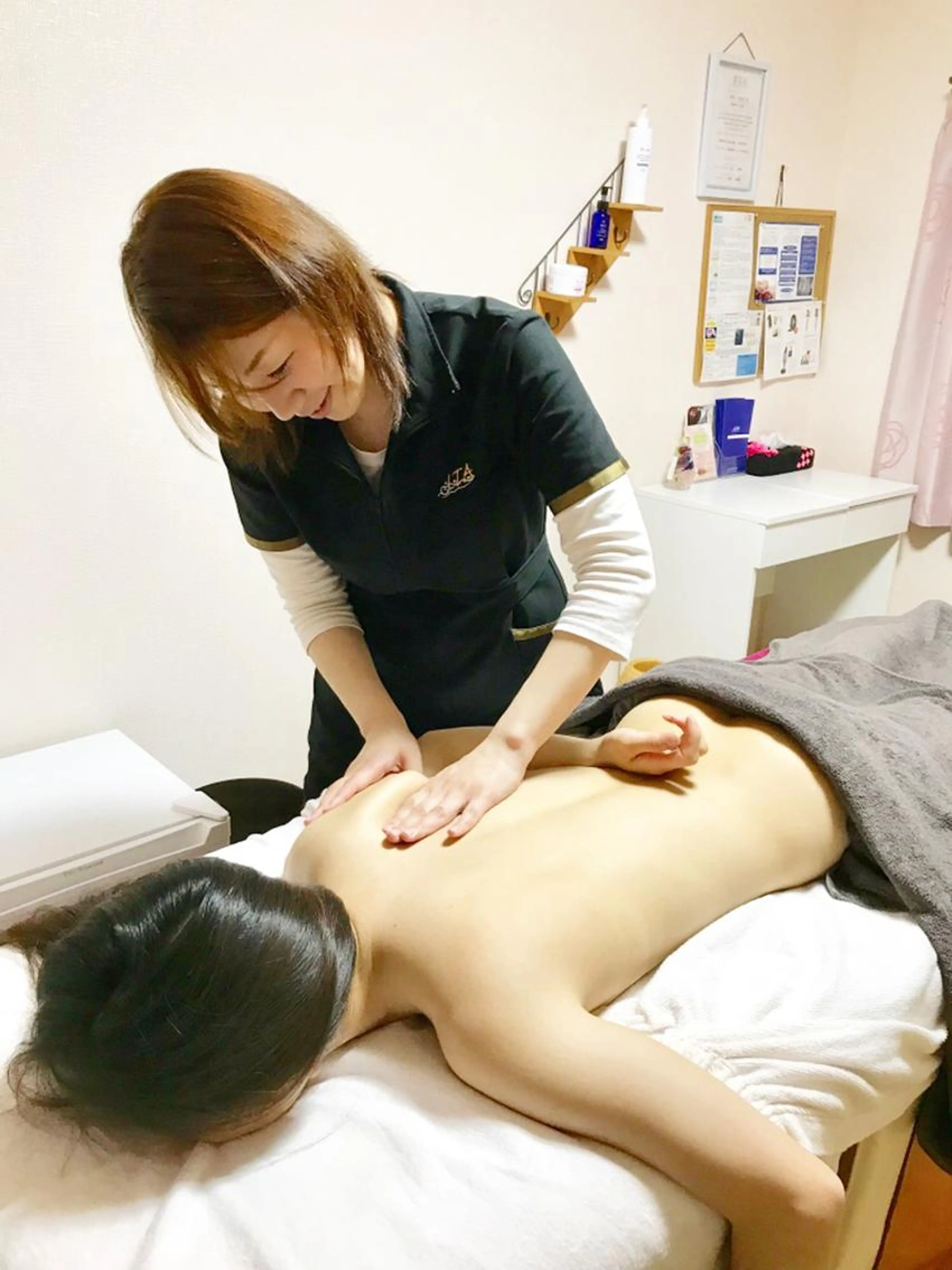 【120分】全身リンパ！疲れた身体を癒します!!当サロン1番人気メニューになります!!オーダーメイドメニューができます！の写真