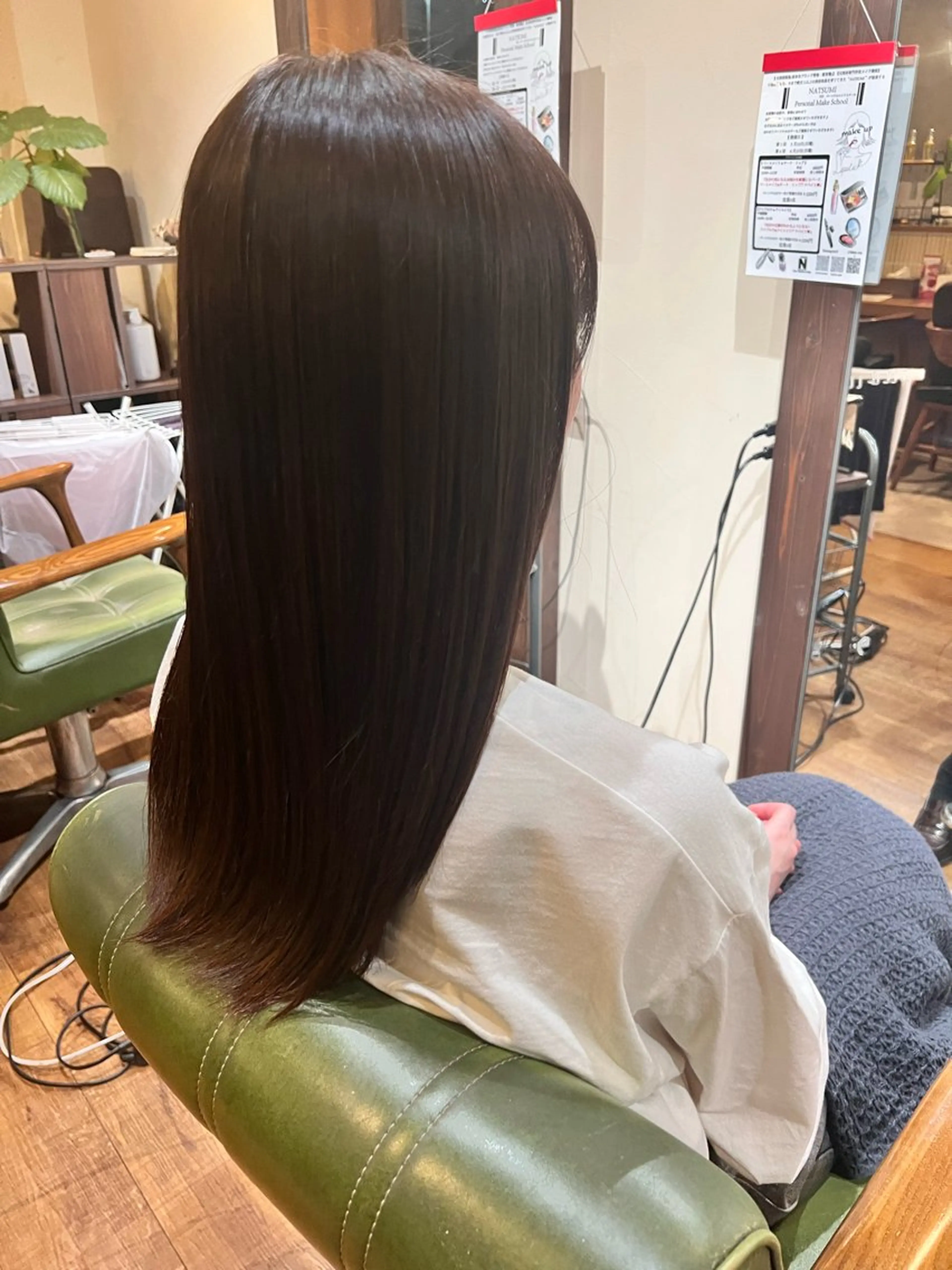 セミロング 酸性ストレート 縮毛矯正 Luster Friends所属・まゆ/髪質改善 ストレート/スパ🫧のヘアスタイル