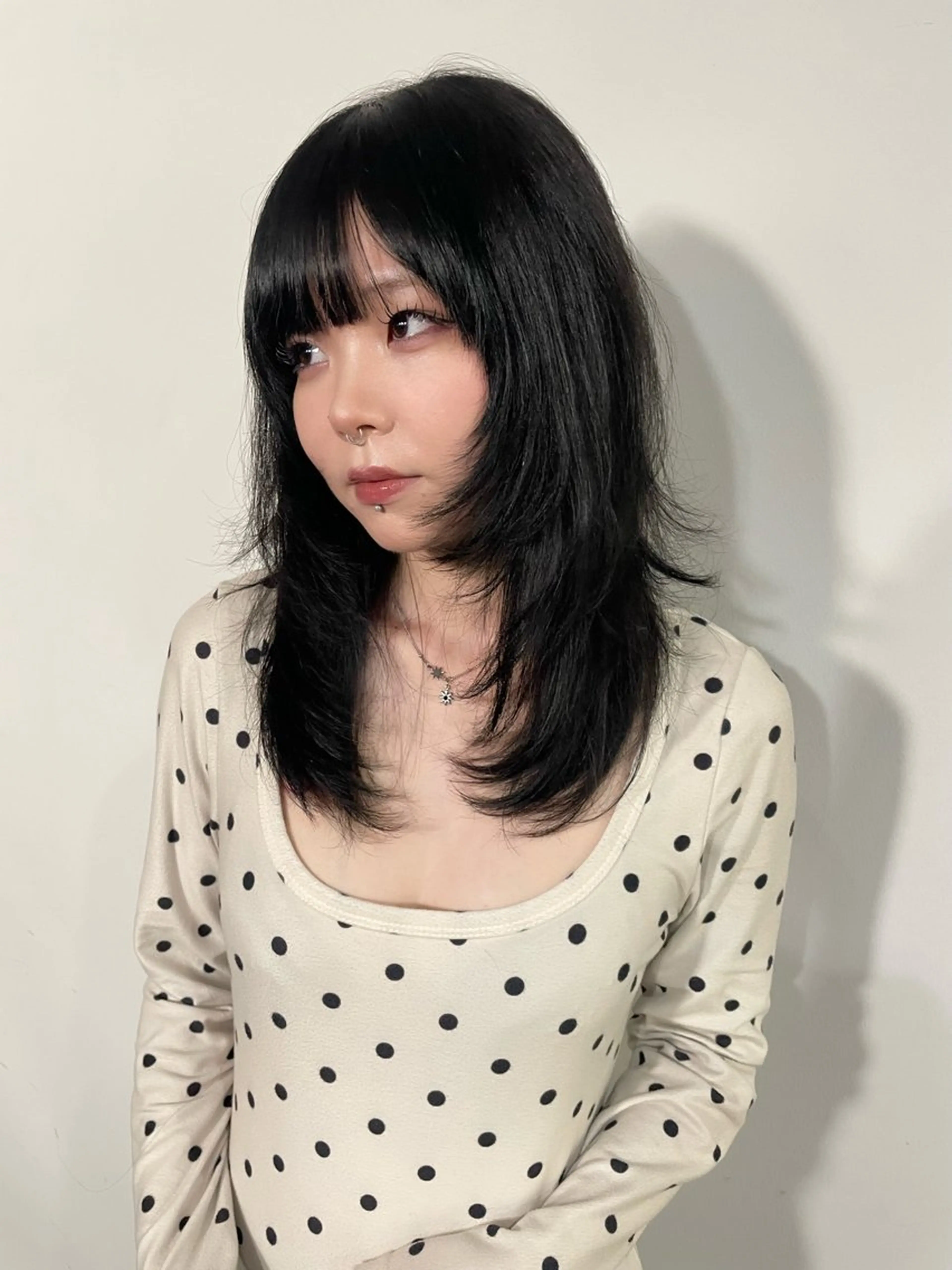 ミディアム カラー ハイレイヤー レイヤーカット ヘアカラー カットモデル/ ハイトーン/ゆうあのヘアスタイル
