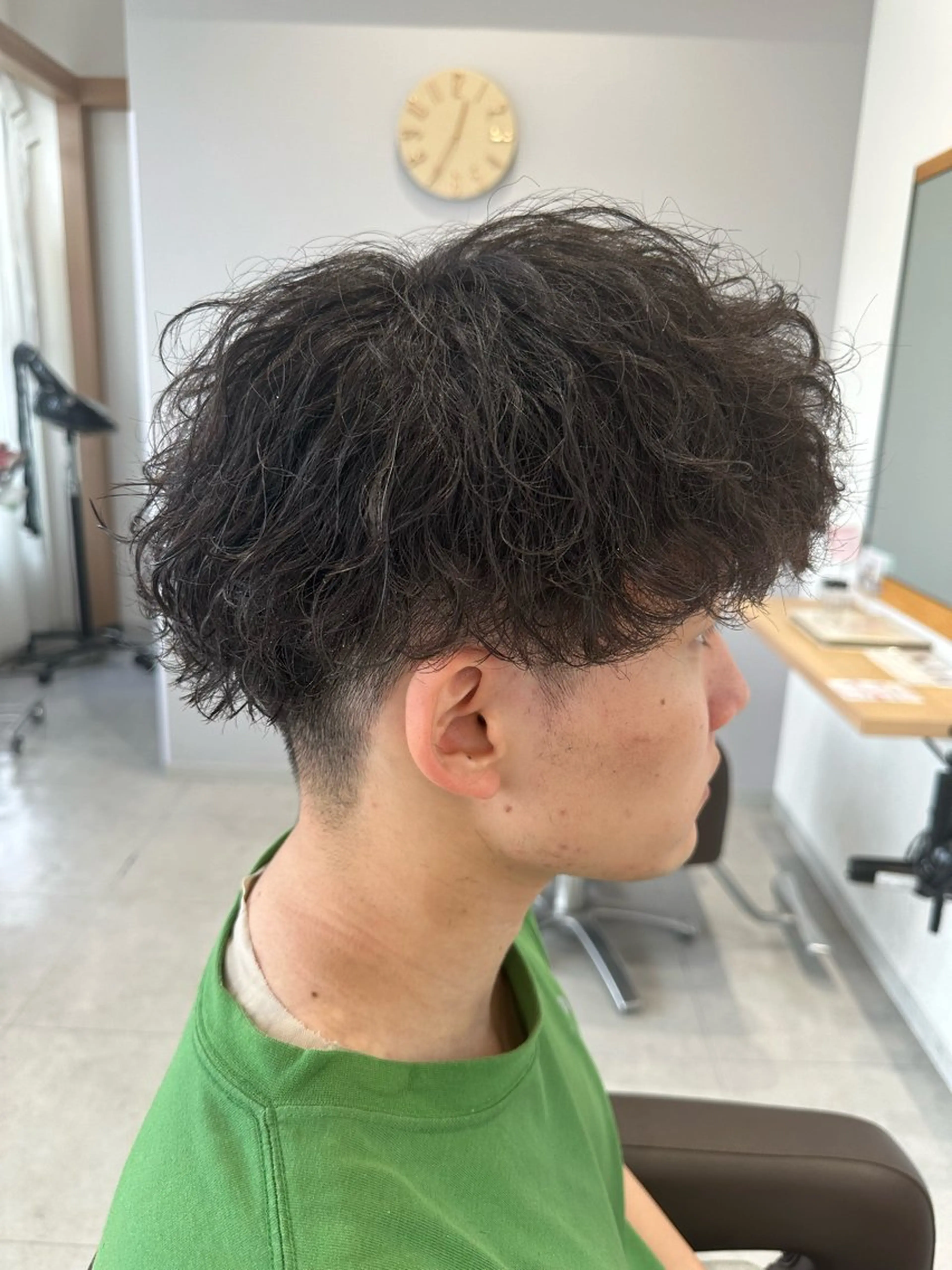 ショート カラー パーマ ヘアアレンジ メンズ キッズ メンズバレイヤージュ メンズハイライト メンズパーマ 波巻きパーマ バレイヤージュ レイヤー/くびれ Chere   金剛のヘアスタイル