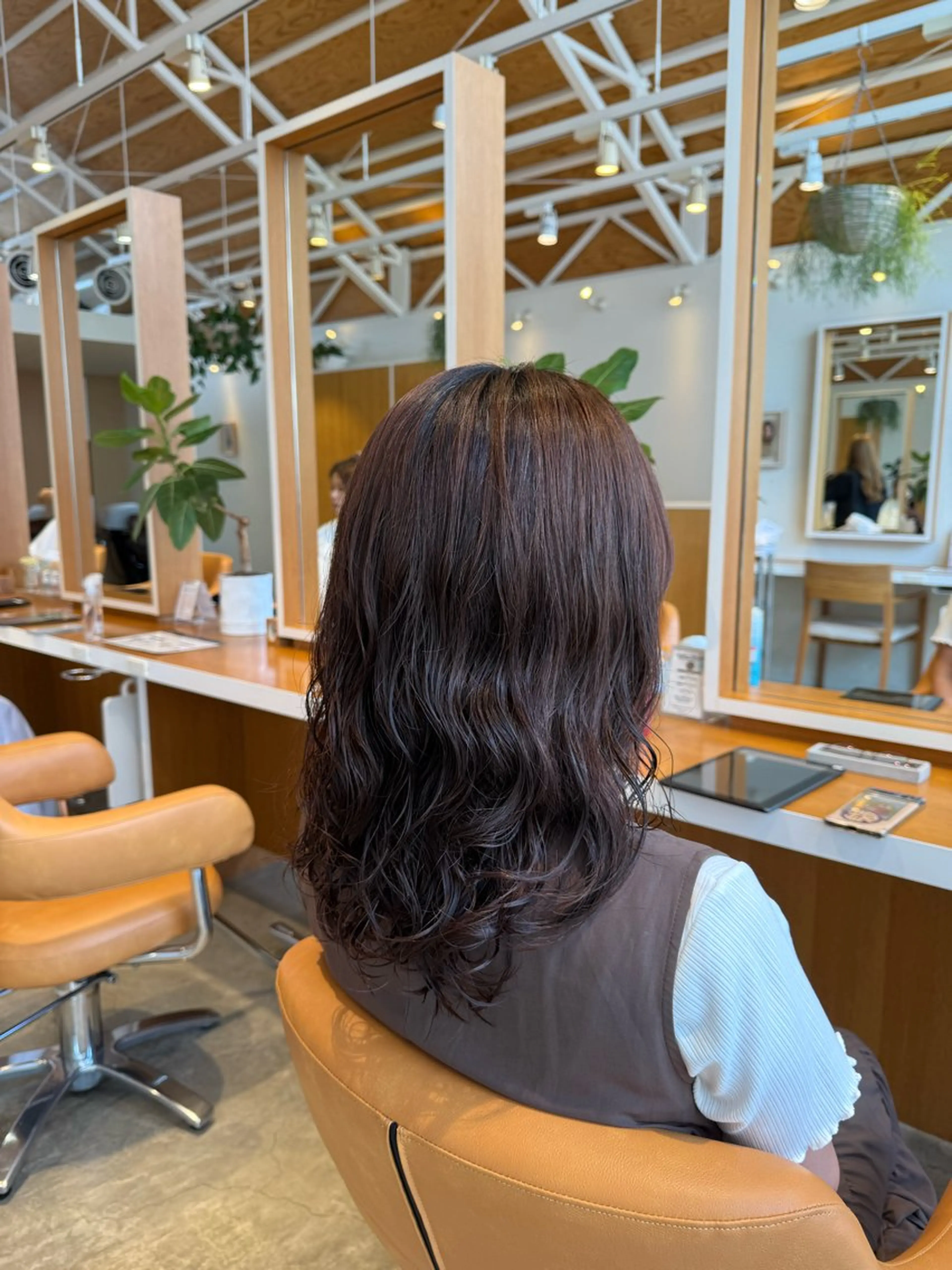 パーマ 中野 百乃華のヘアスタイル