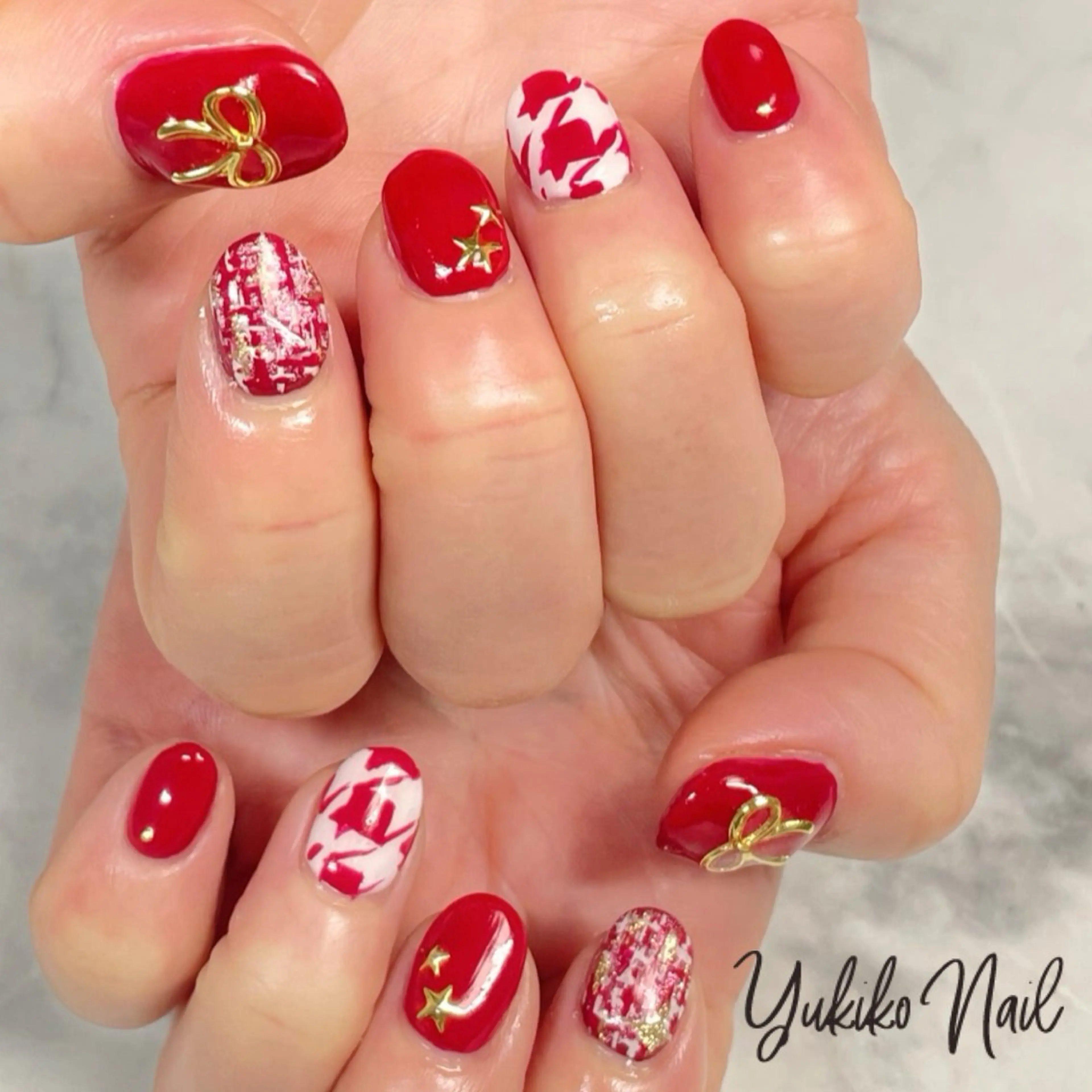 ネイル 赤色 リボン ツイードネイル ハンドネイル ユキコ ネイルのネイルデザイン